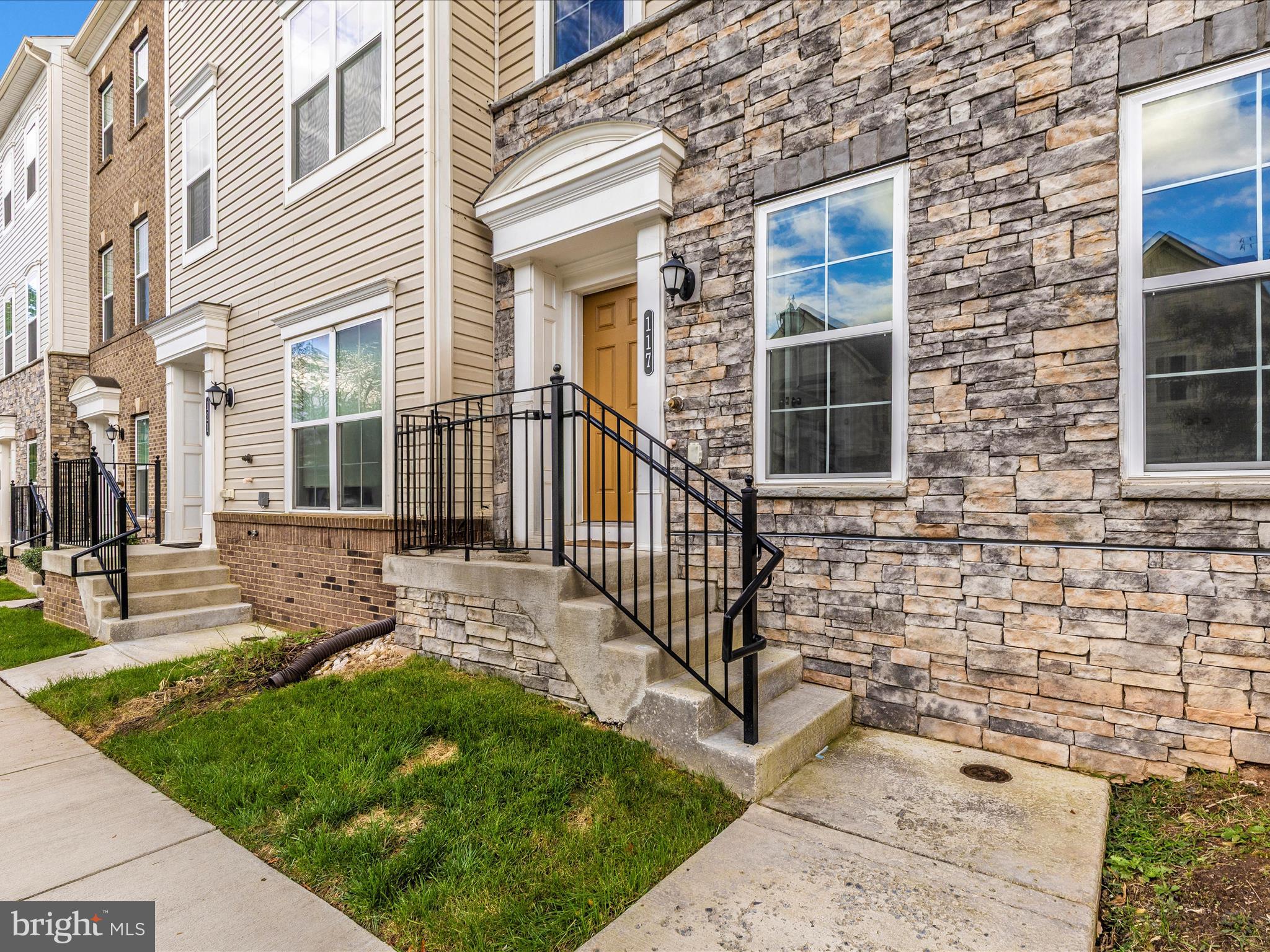 QUINCE ORCHARD - Residential