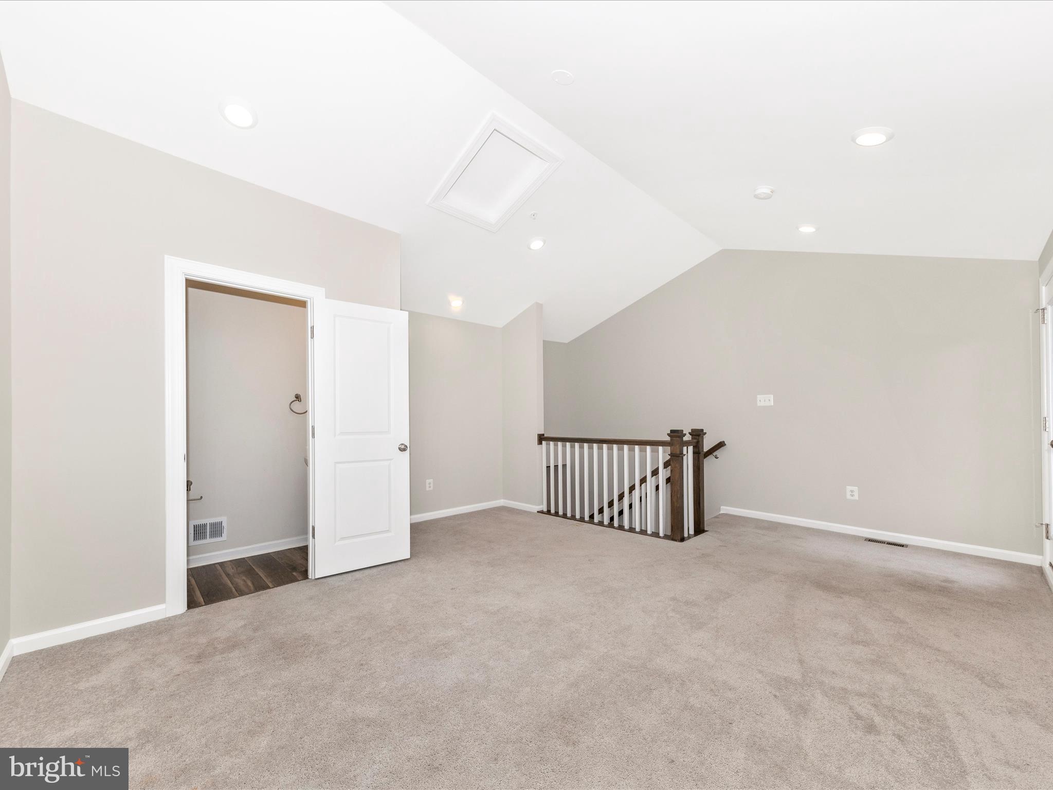 QUINCE ORCHARD - Residential