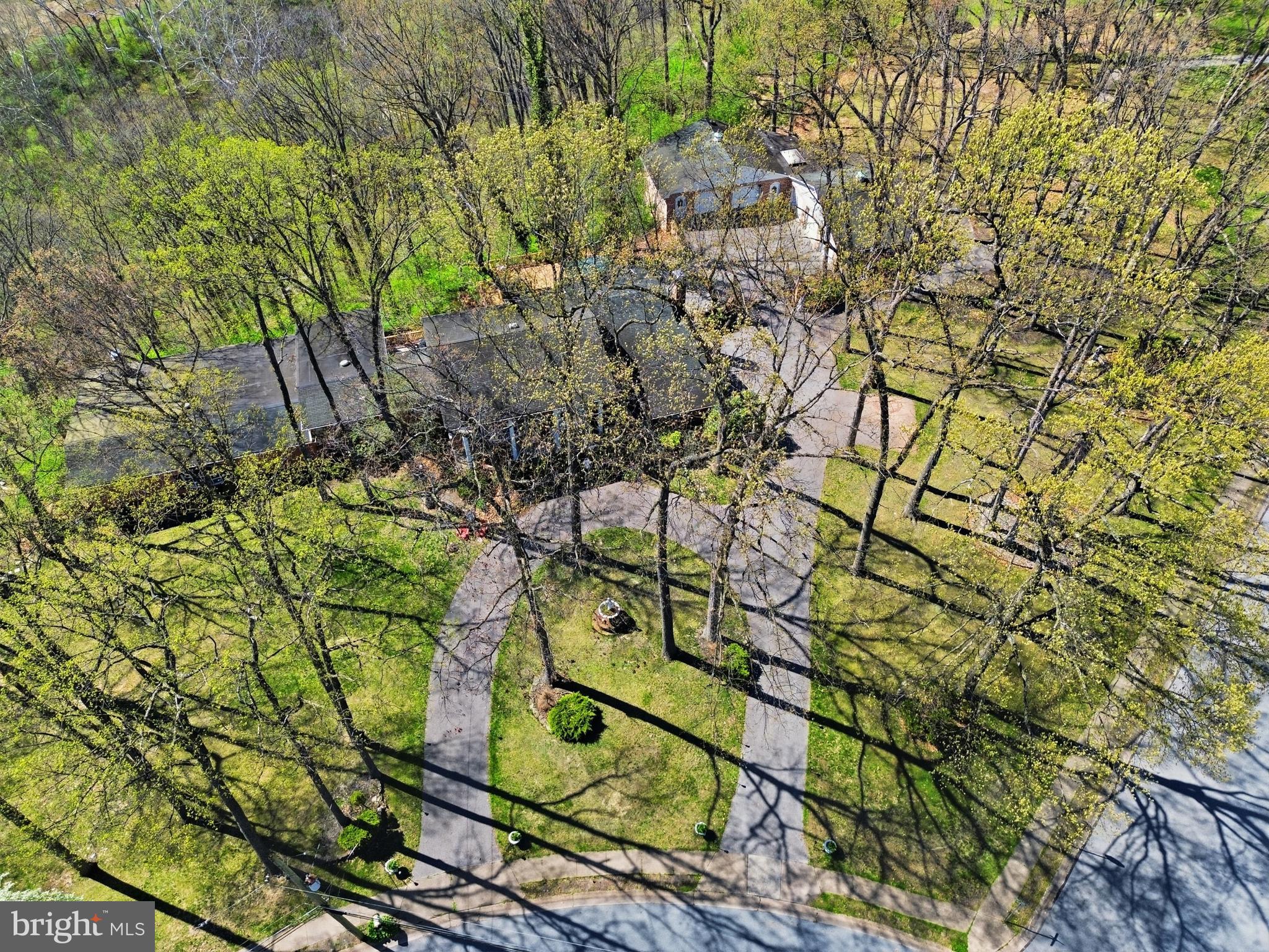 SHERWOOD FOREST - Residential