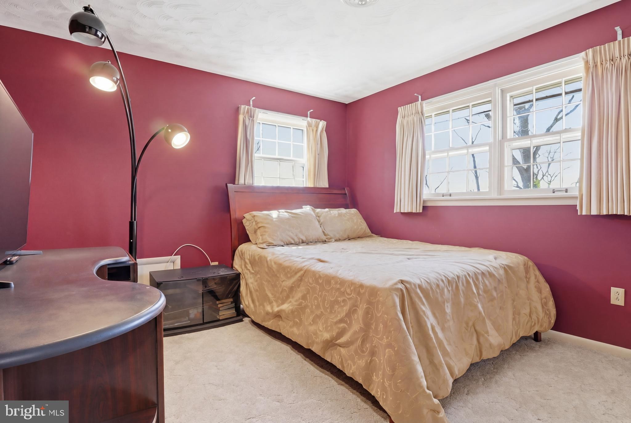 SHERWOOD FOREST - Residential