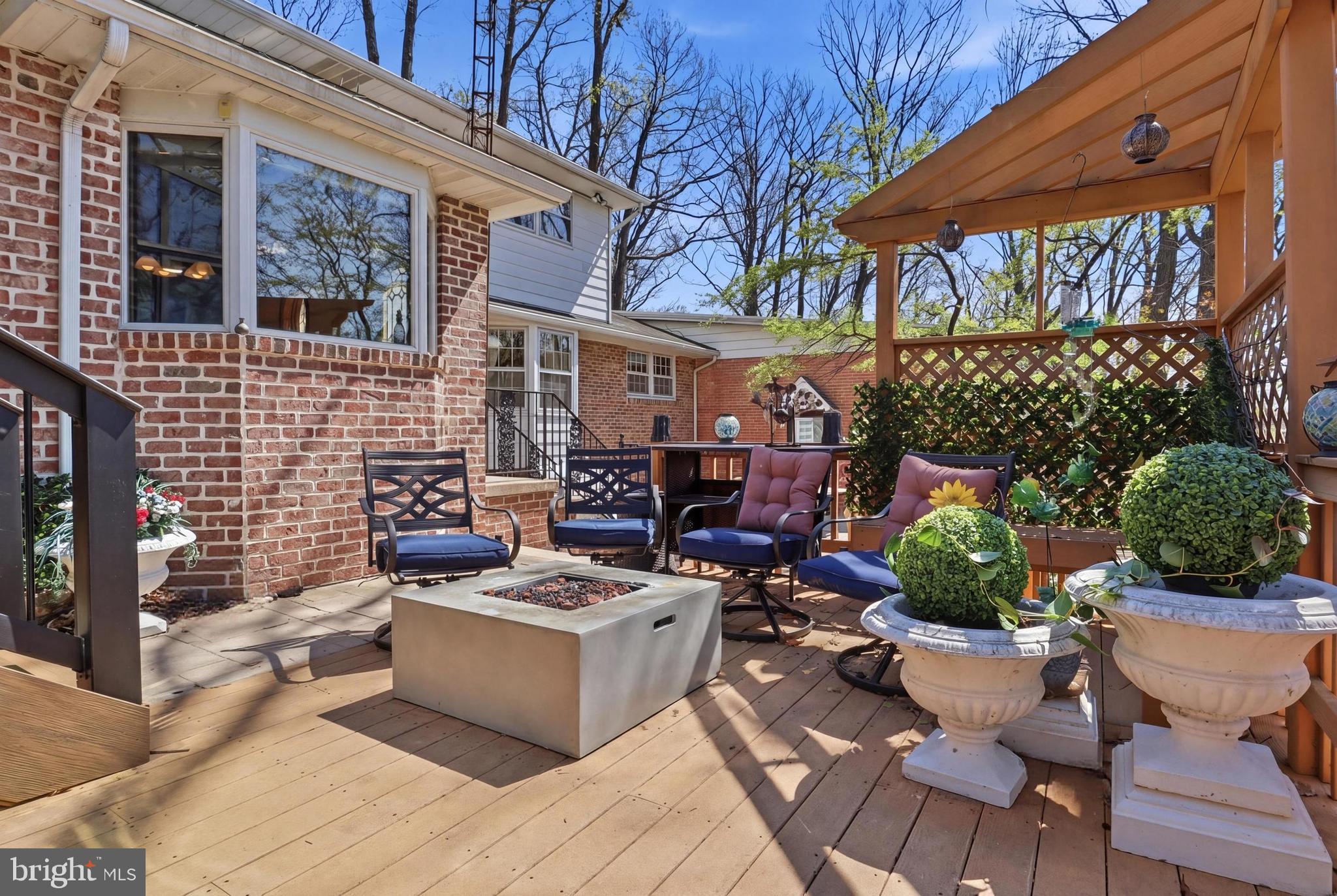 SHERWOOD FOREST - Residential