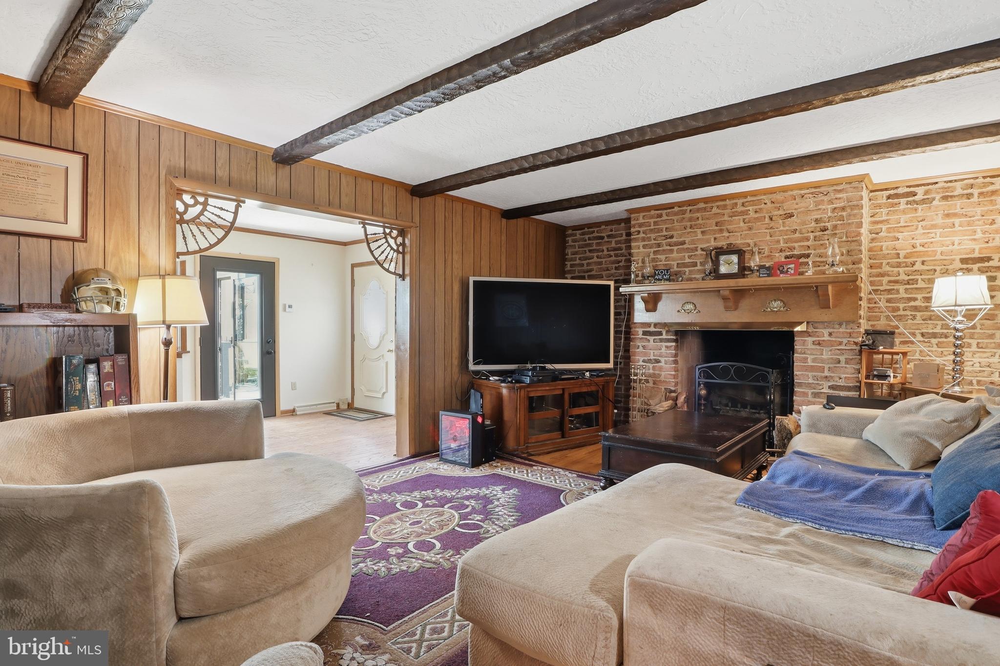 SHERWOOD FOREST - Residential