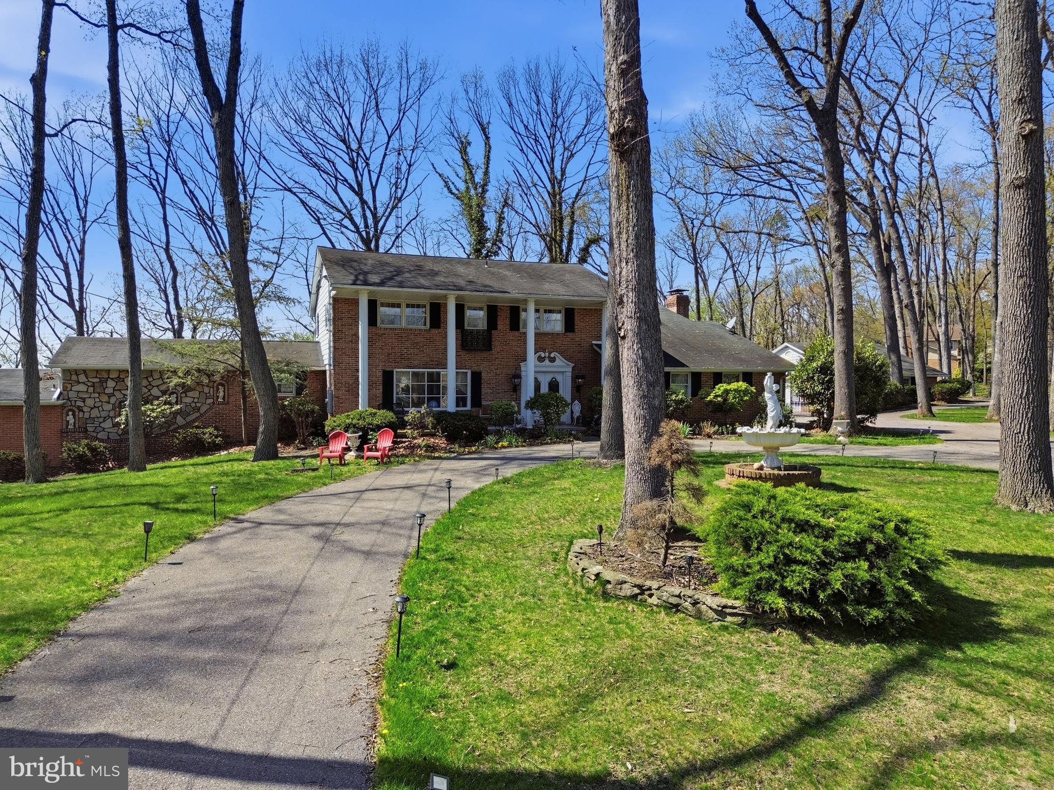 SHERWOOD FOREST - Residential