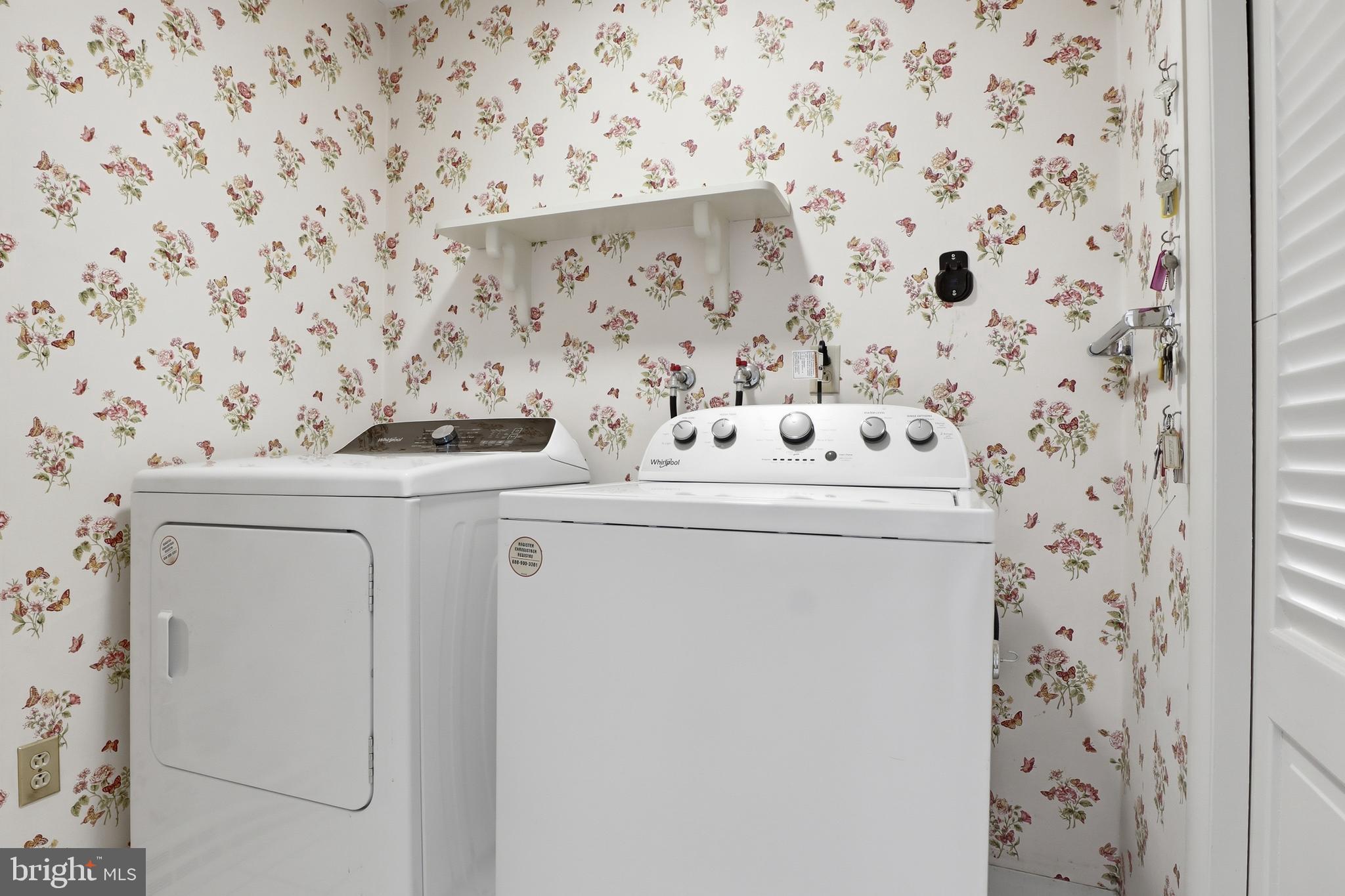 SHERWOOD FOREST - Residential