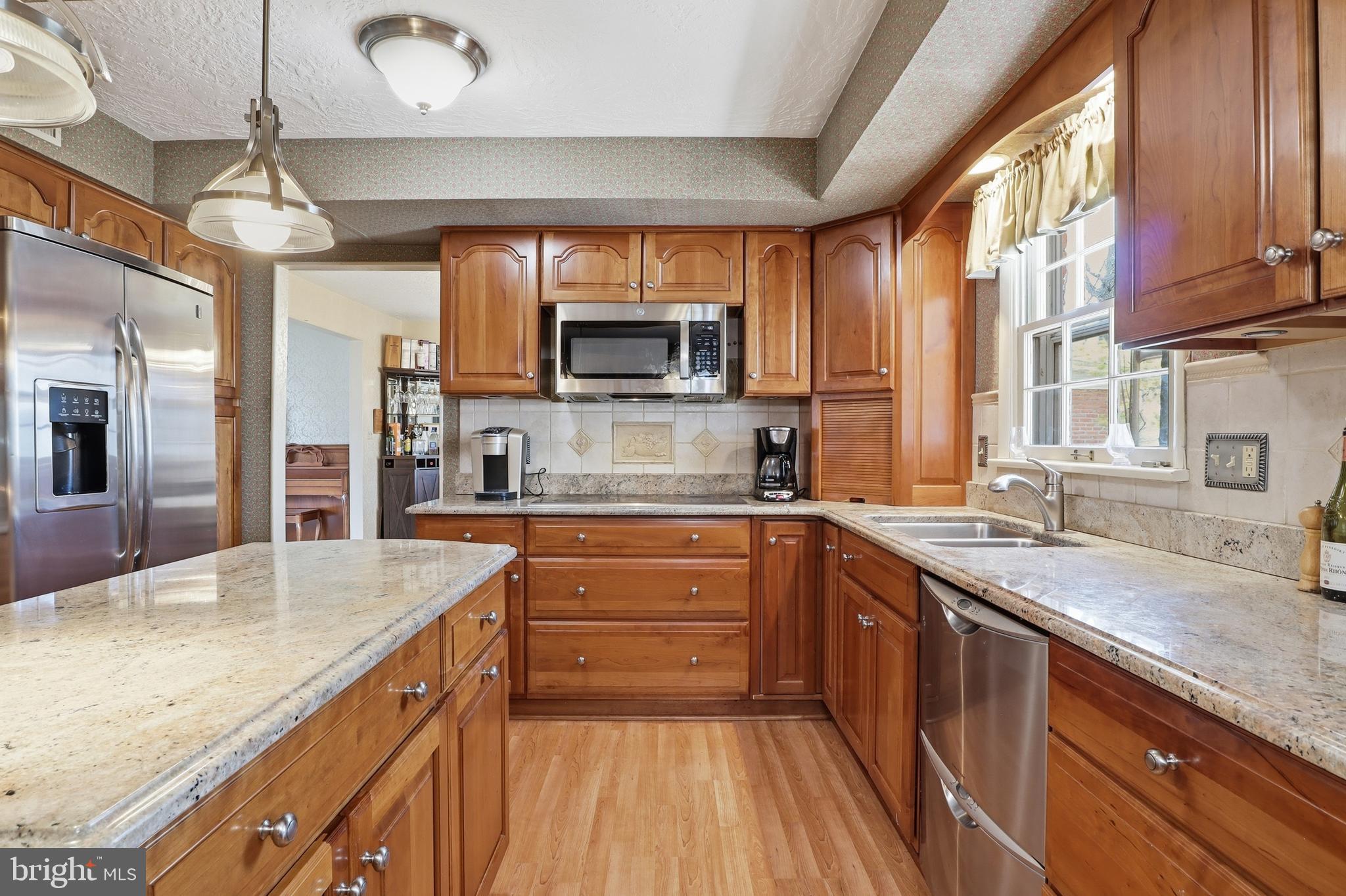 SHERWOOD FOREST - Residential