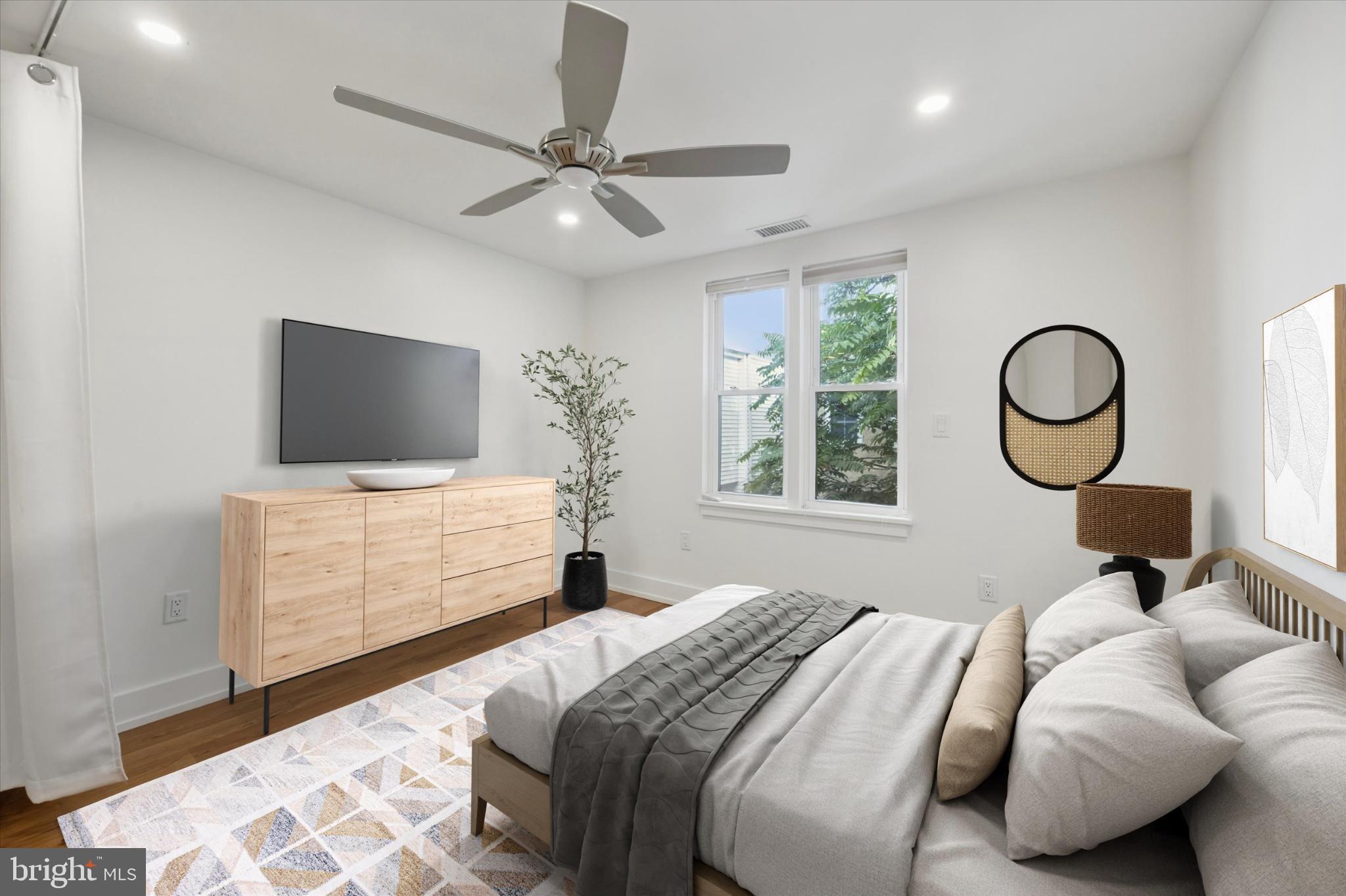 DICKINSON NARROWS - Residential