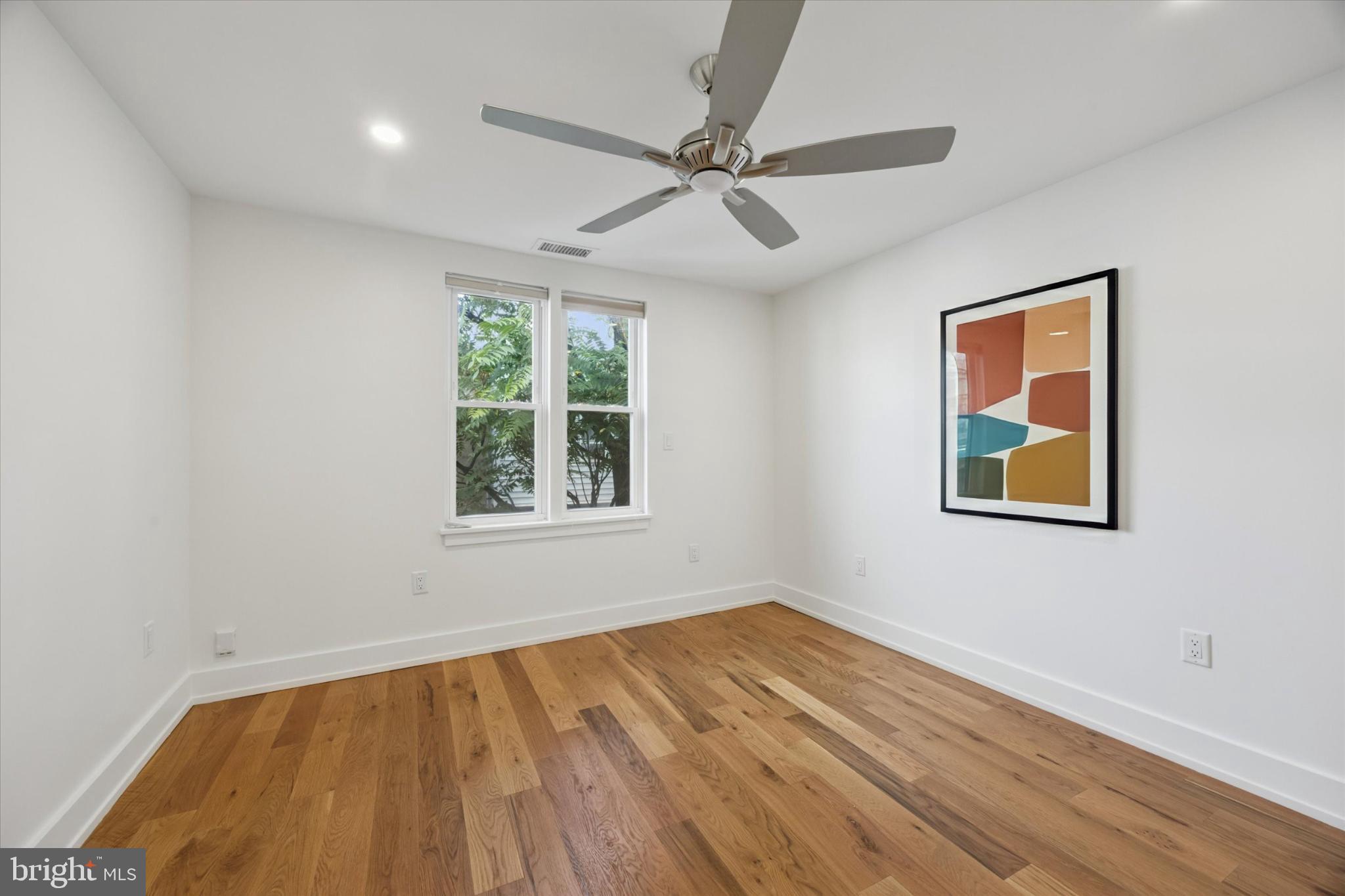 DICKINSON NARROWS - Residential