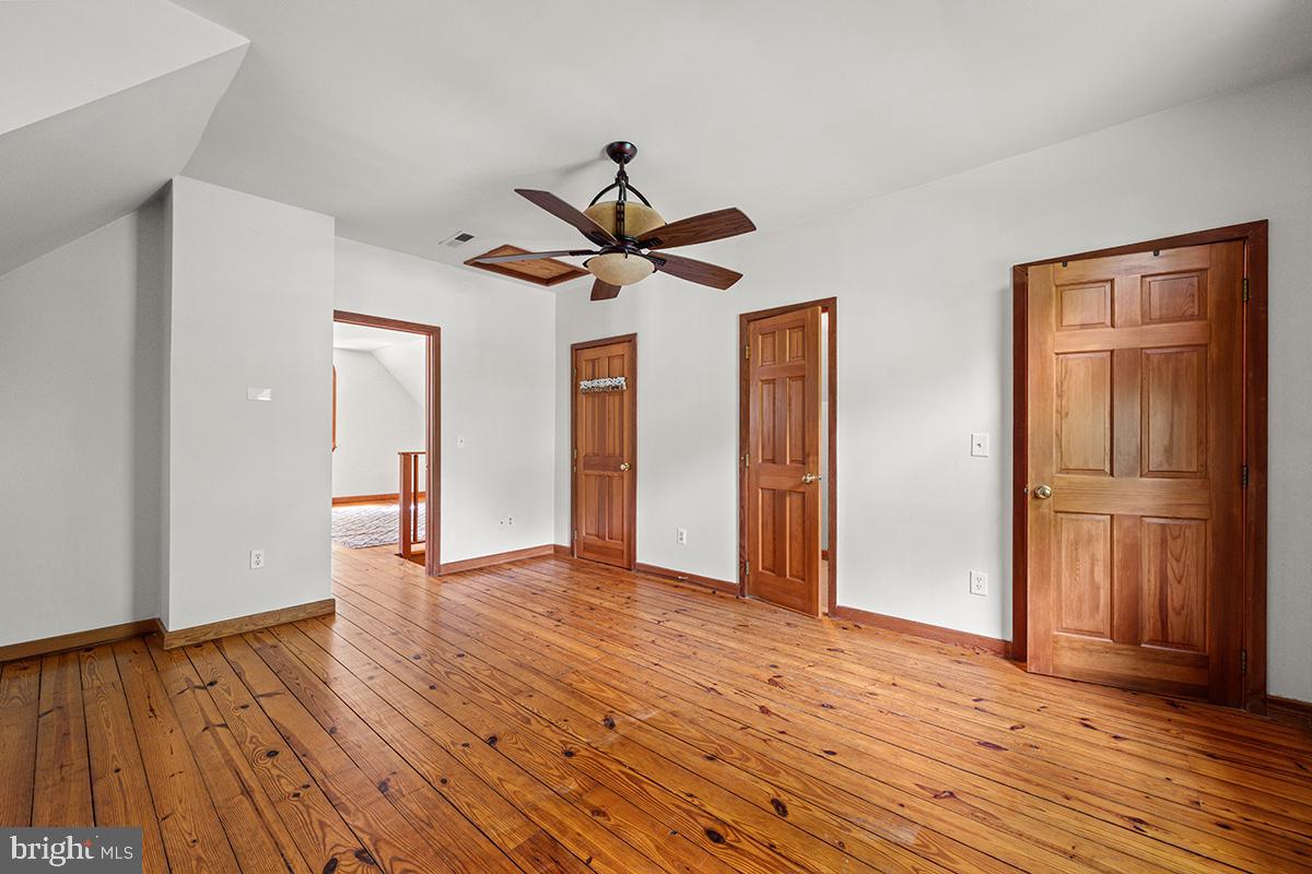 SHORT HILL - Residential