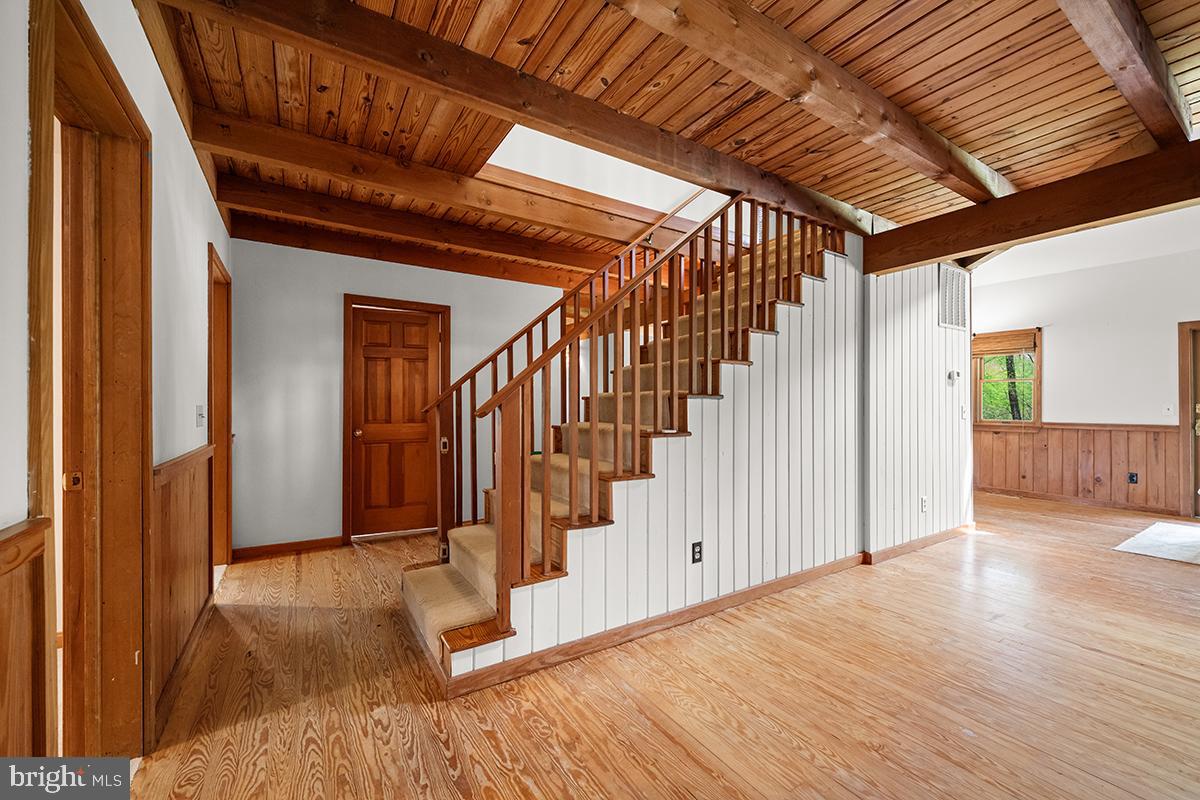 SHORT HILL - Residential
