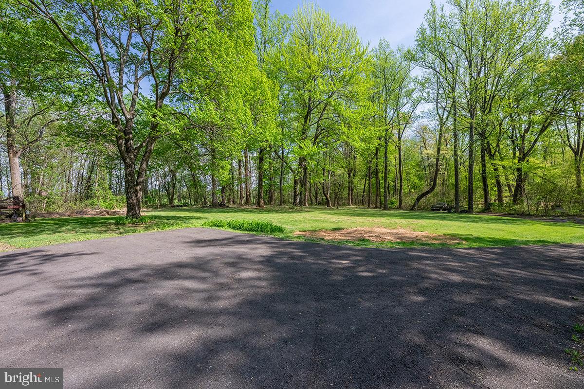 SHORT HILL - Residential