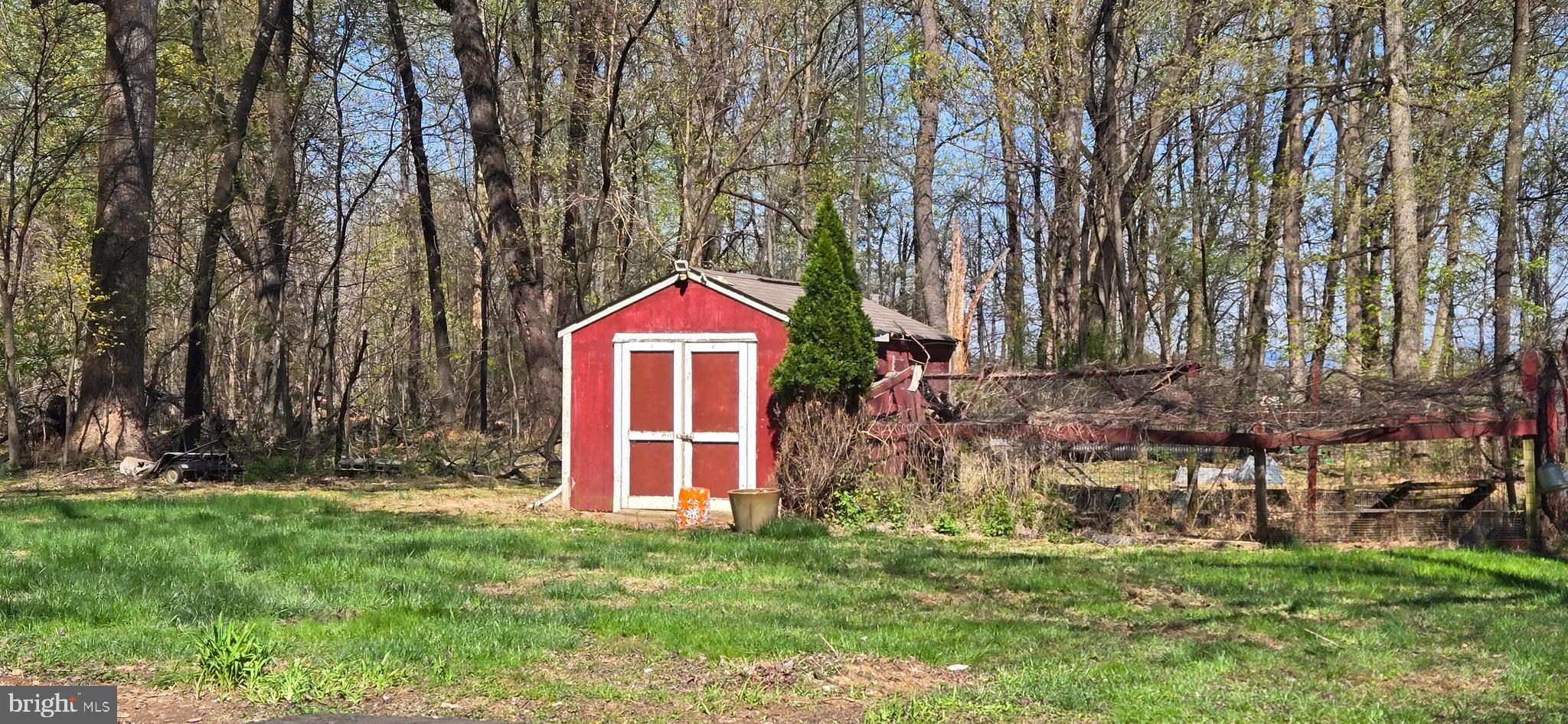 SHORT HILL - Residential