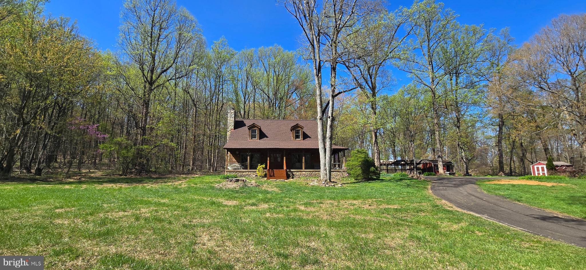 SHORT HILL - Residential