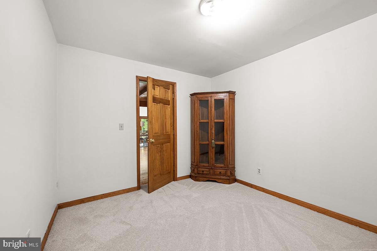 SHORT HILL - Residential