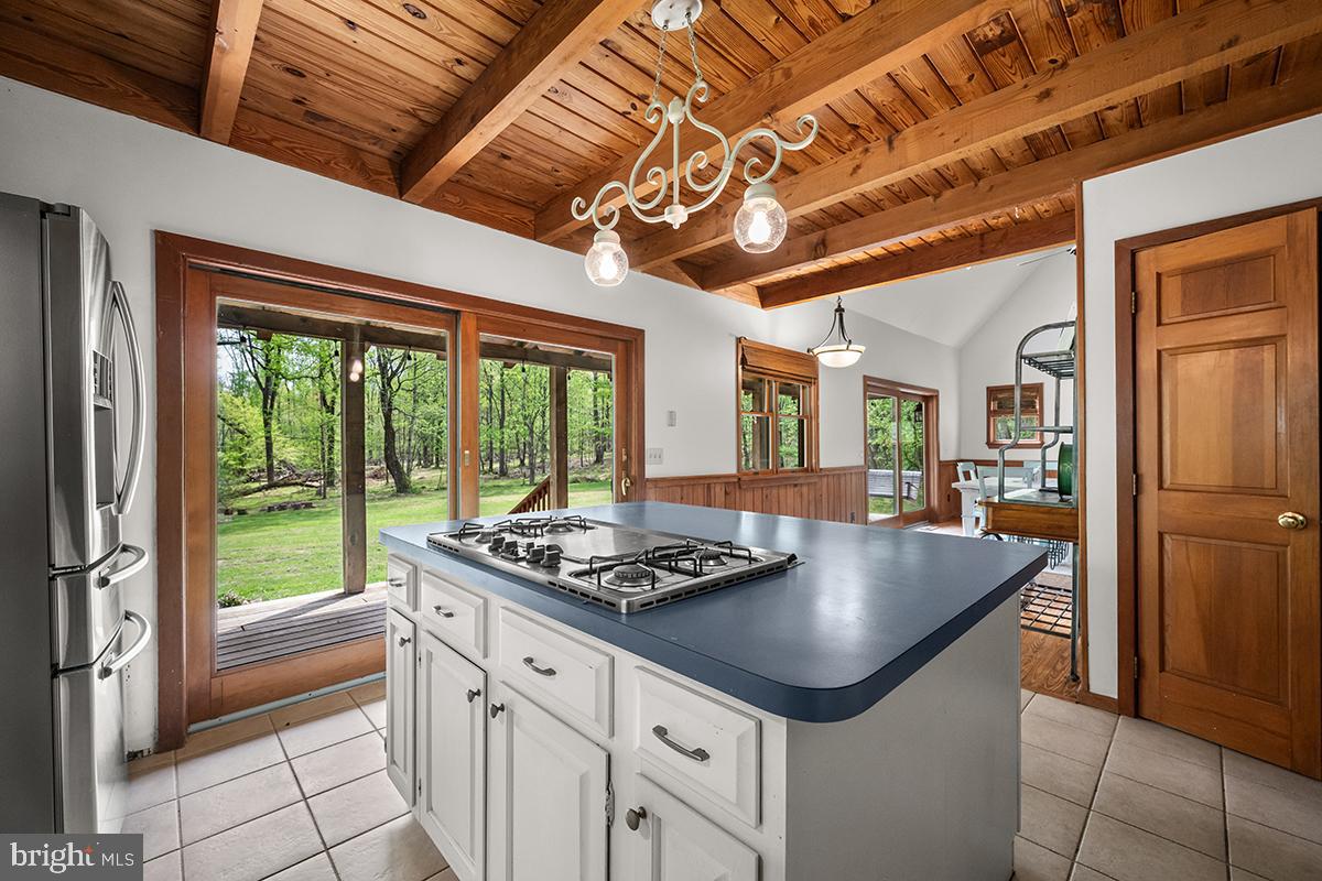 SHORT HILL - Residential