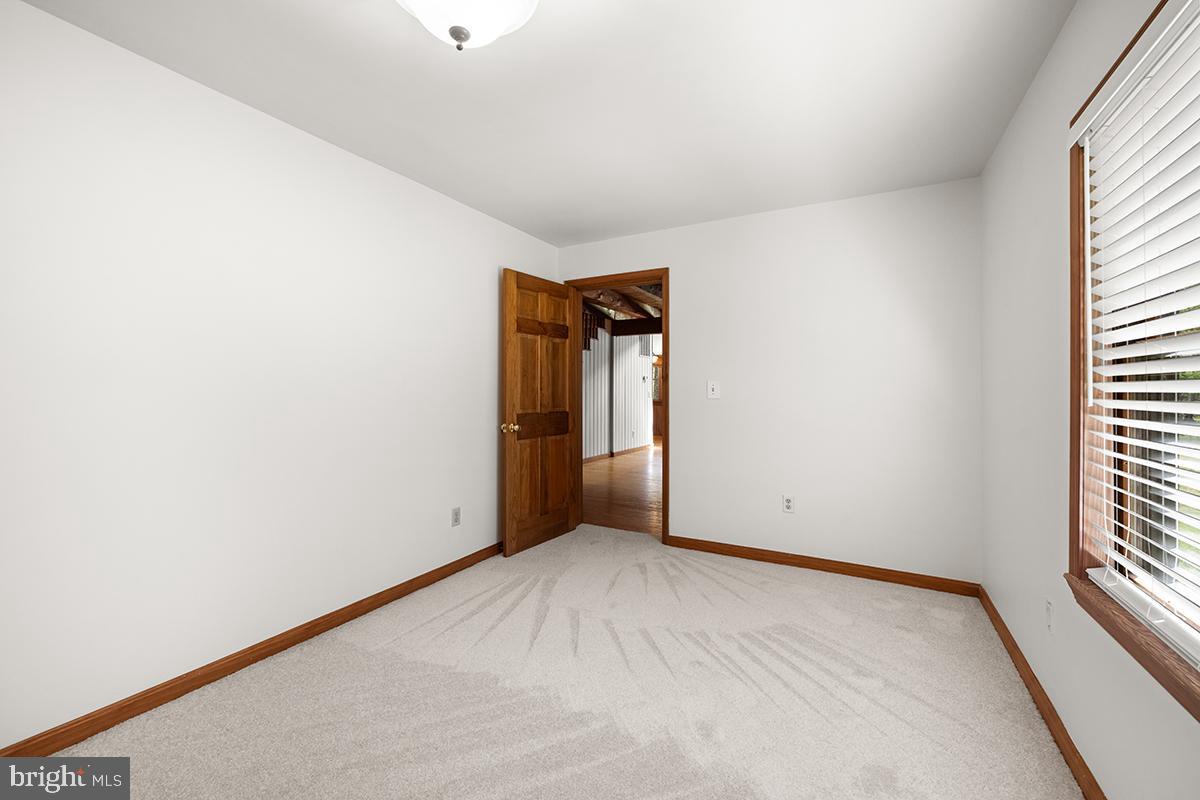 SHORT HILL - Residential