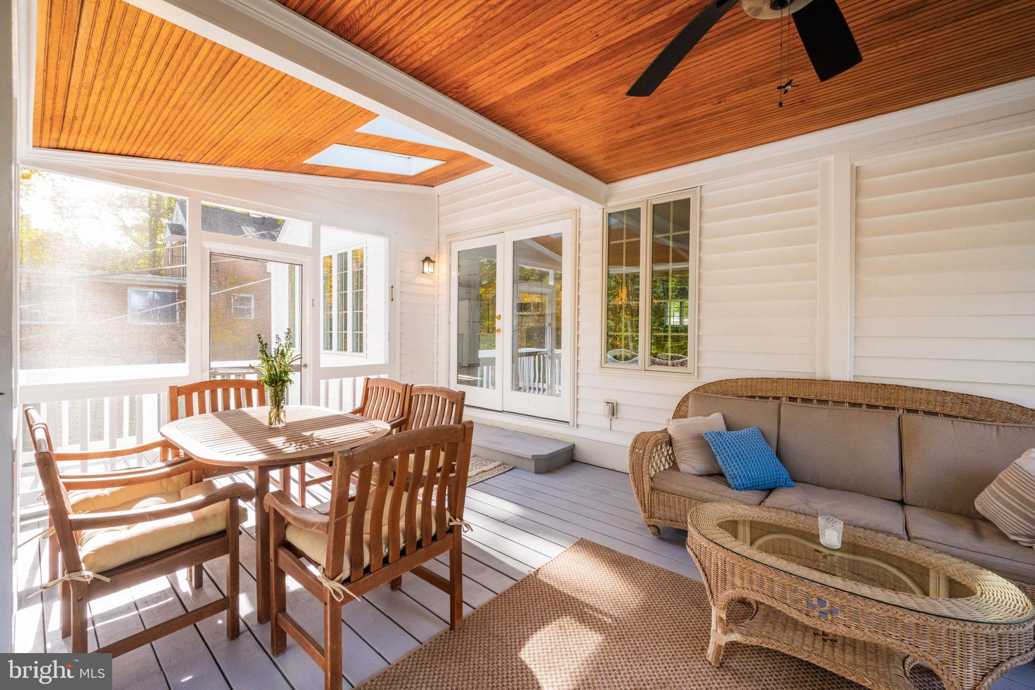 BEVERLY HILLS - Residential