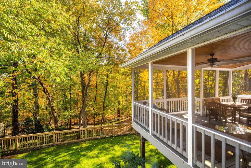 Photo of 3203 Circle Hill Road, ALEXANDRIA, VA 22305 (MLS # VAAX2051364)