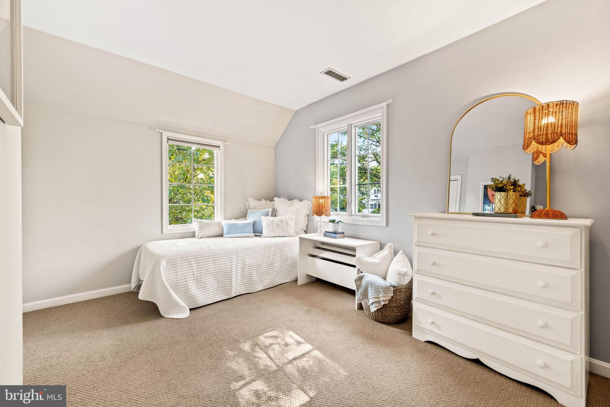 BEVERLY HILLS - Residential