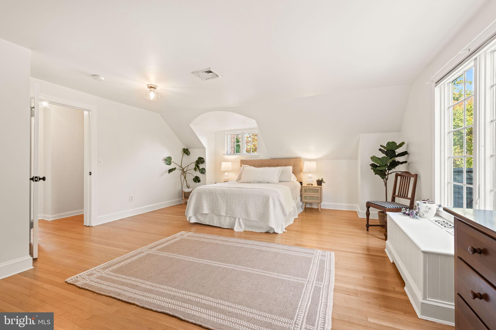 BEVERLY HILLS - Residential