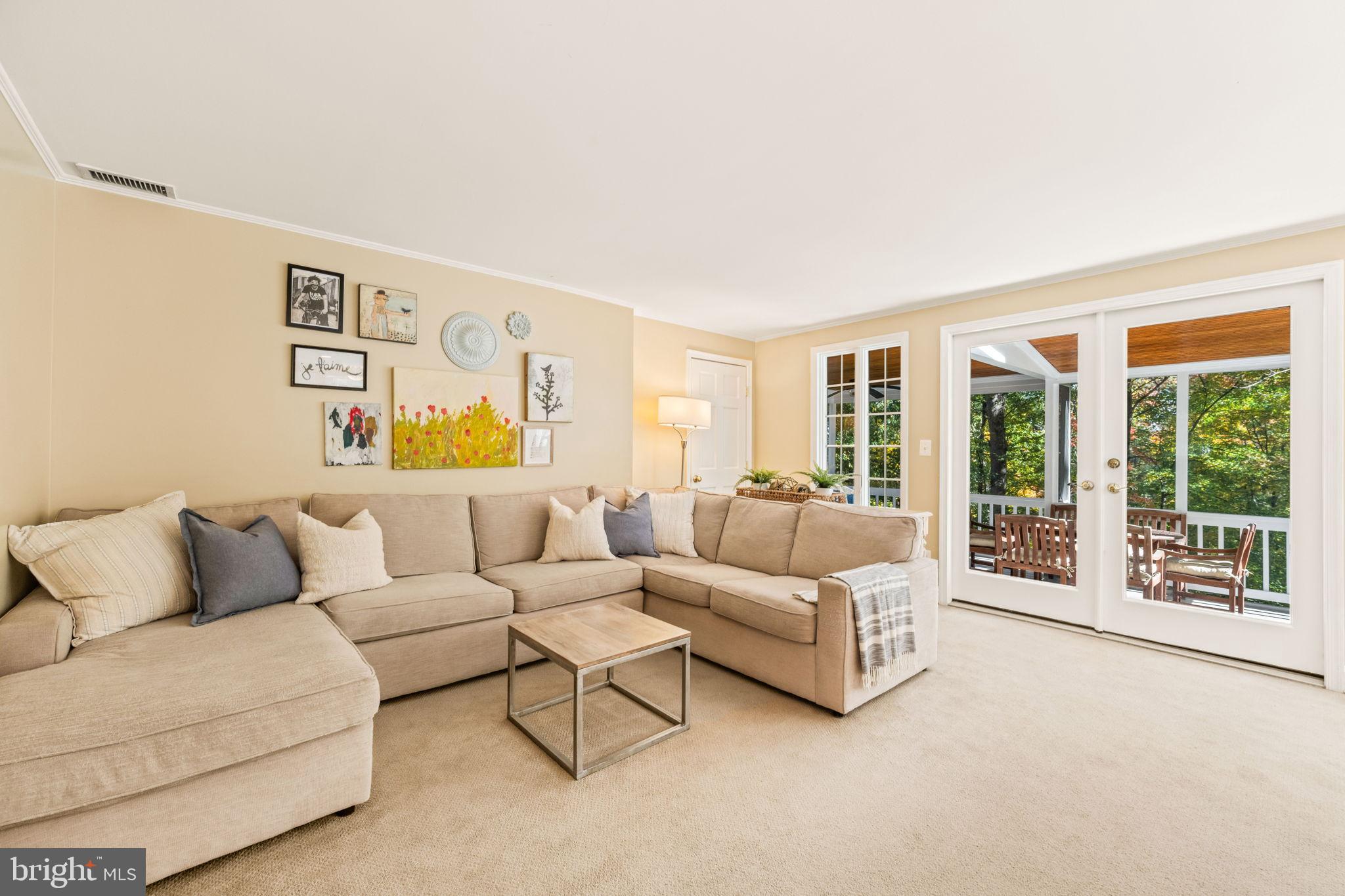 BEVERLY HILLS - Residential