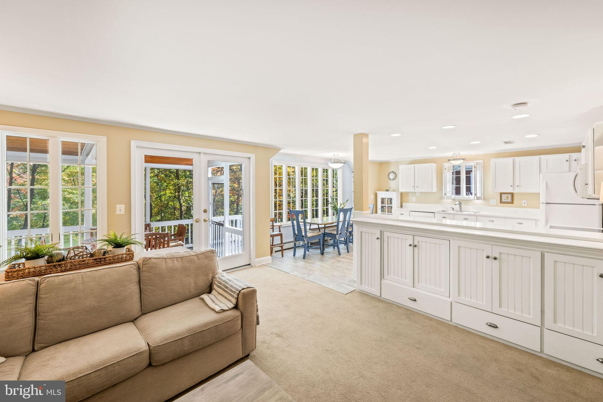 BEVERLY HILLS - Residential