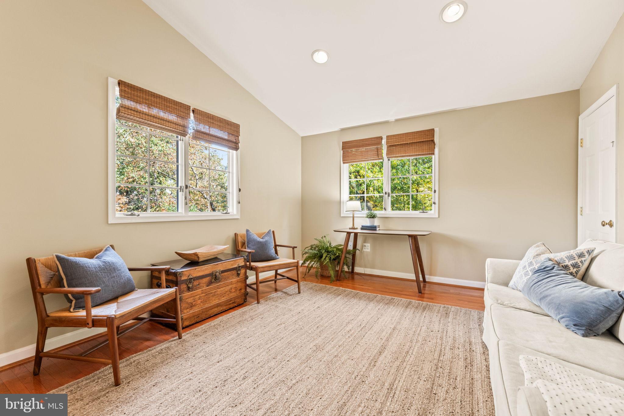 BEVERLY HILLS - Residential