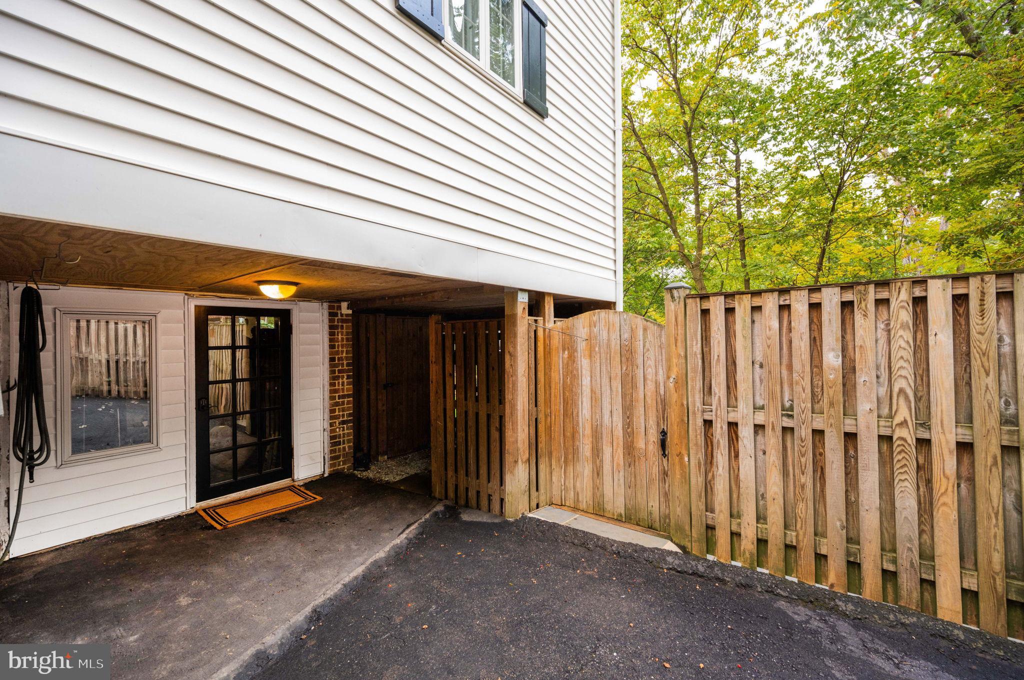 BEVERLY HILLS - Residential