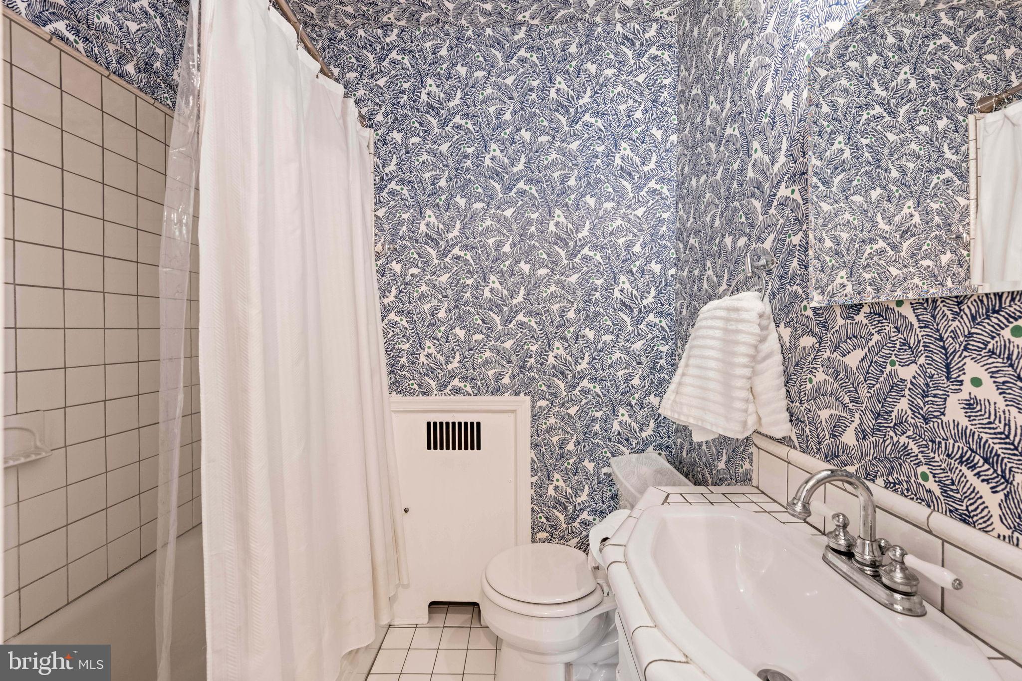 BEVERLY HILLS - Residential