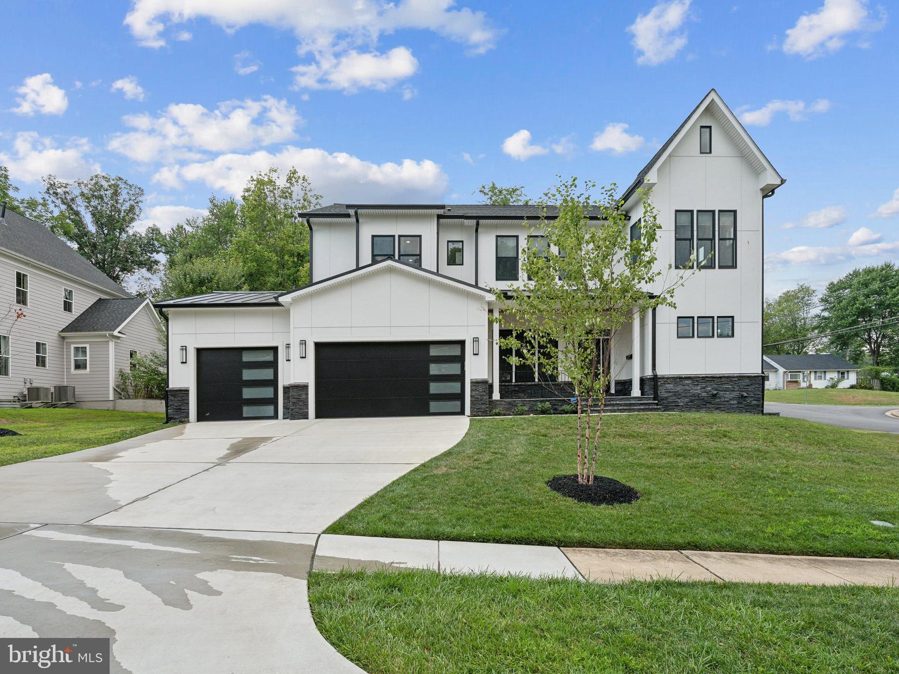 PIMMIT HILLS - Residential