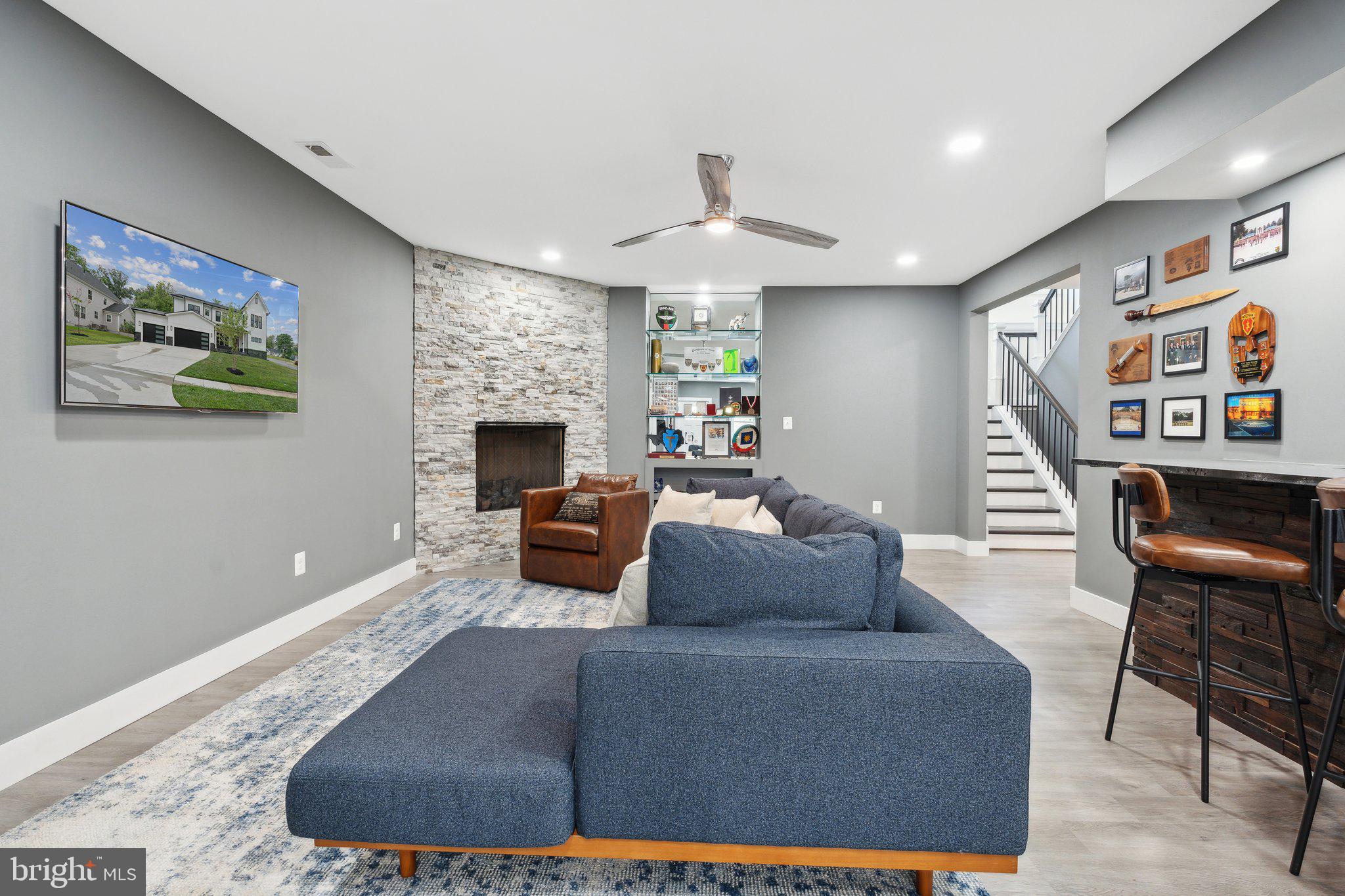 PIMMIT HILLS - Residential