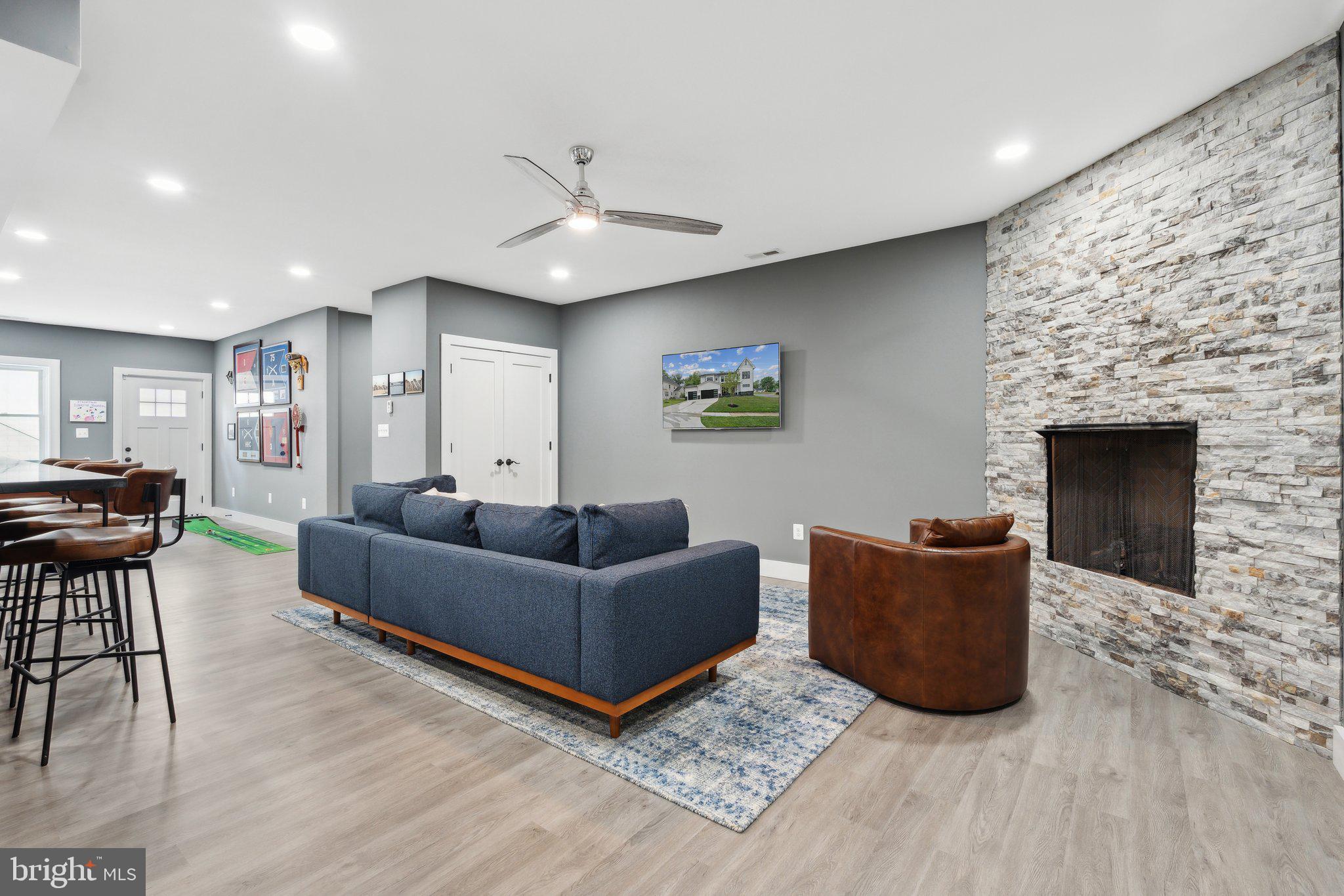 PIMMIT HILLS - Residential