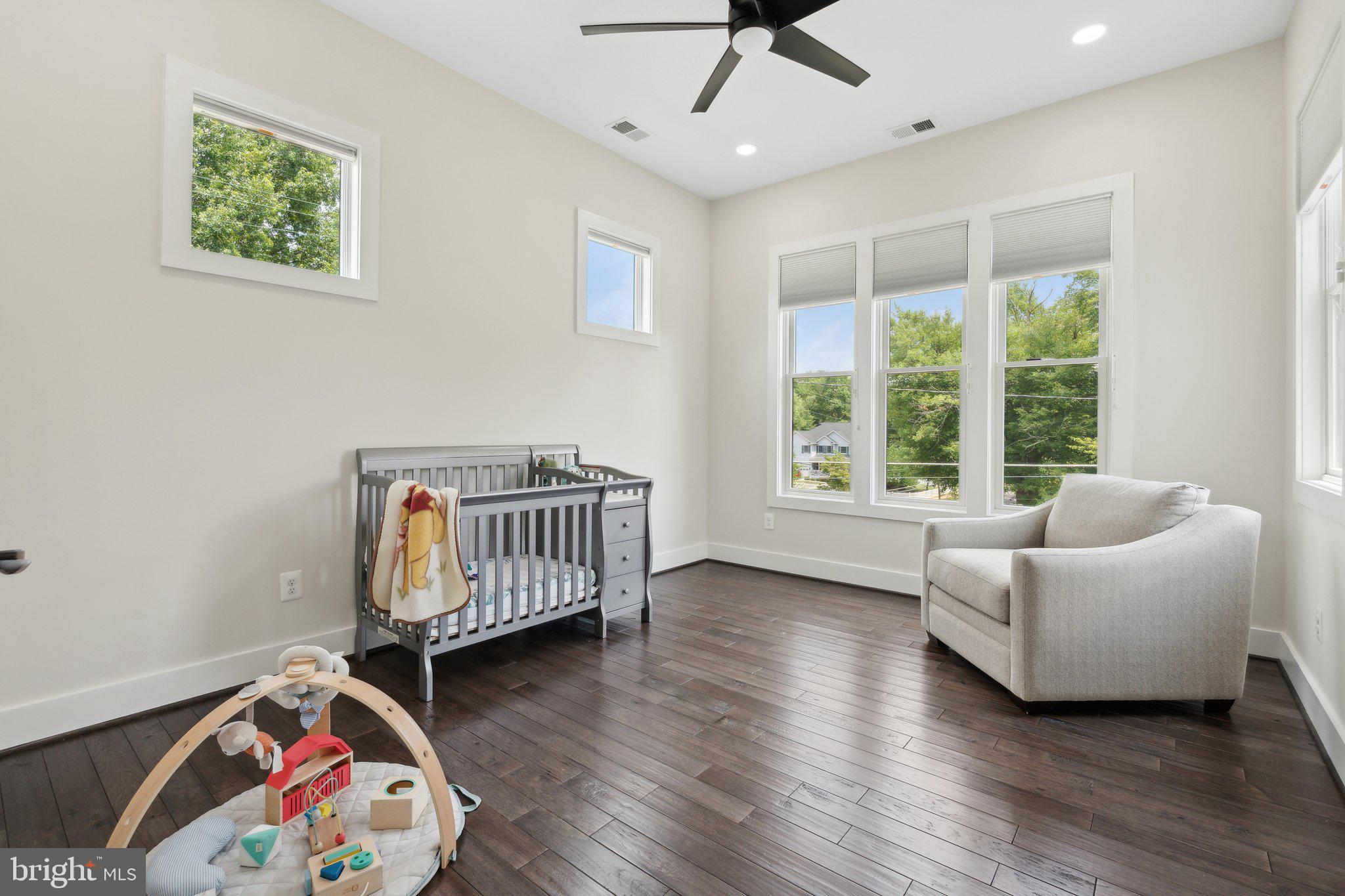 PIMMIT HILLS - Residential