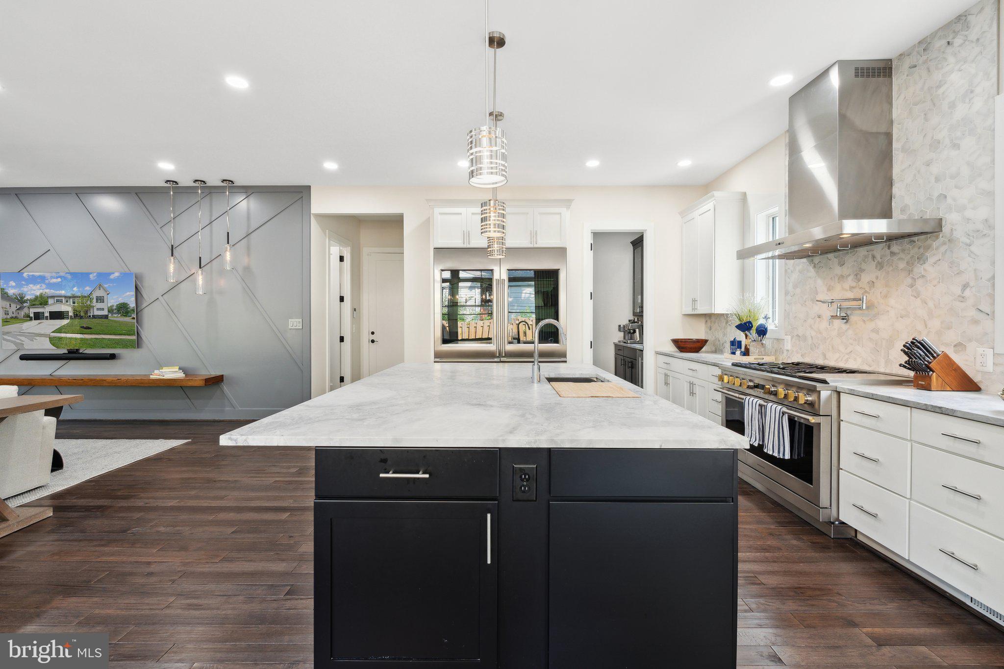 PIMMIT HILLS - Residential