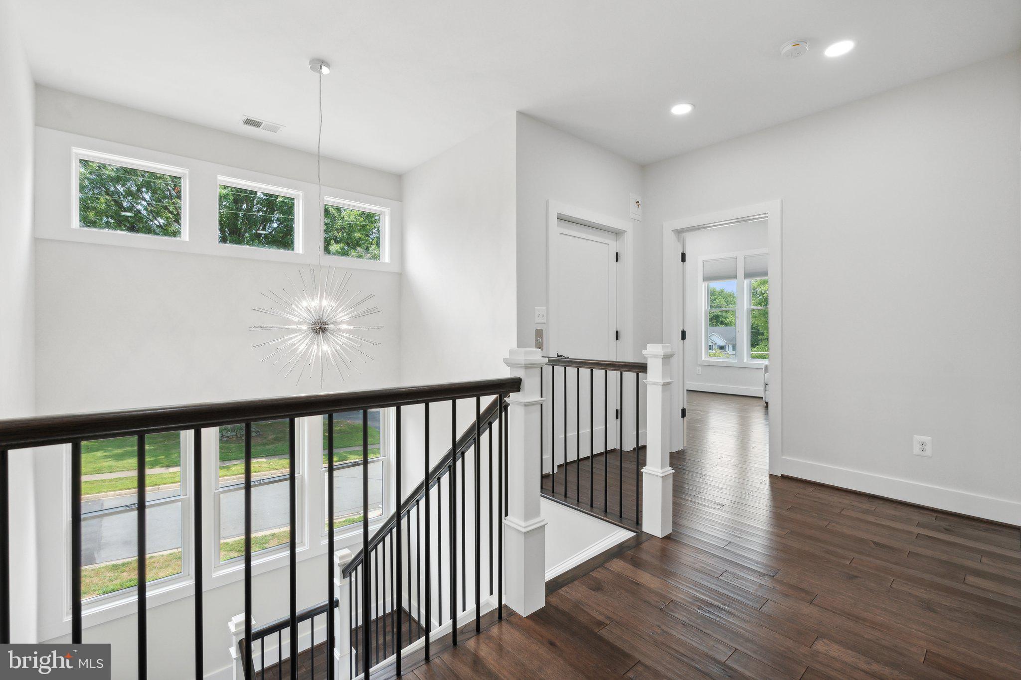 PIMMIT HILLS - Residential