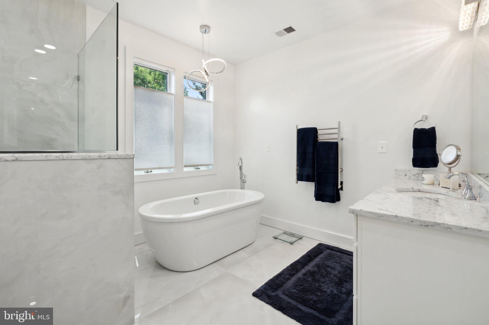 PIMMIT HILLS - Residential