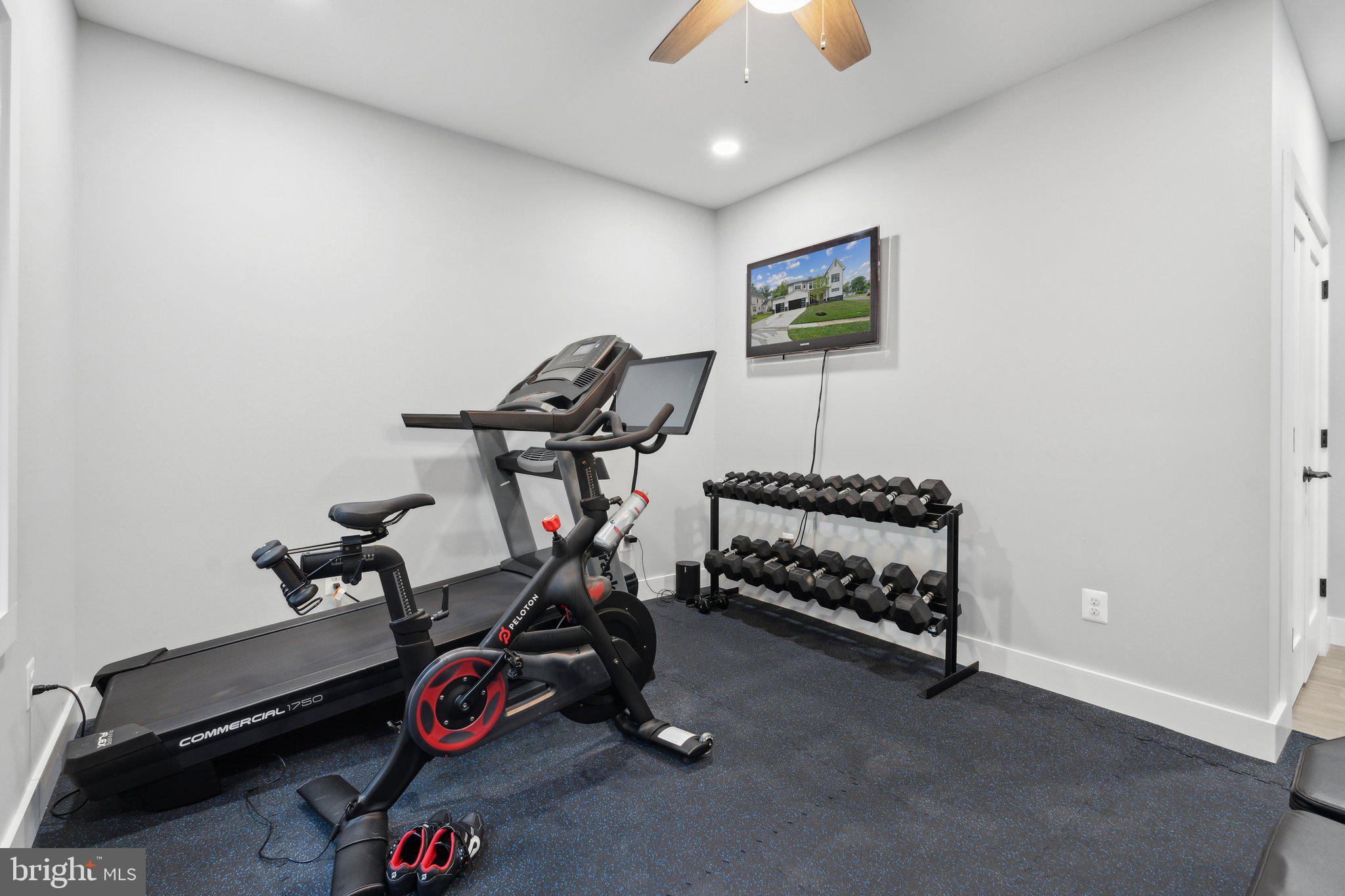 PIMMIT HILLS - Residential