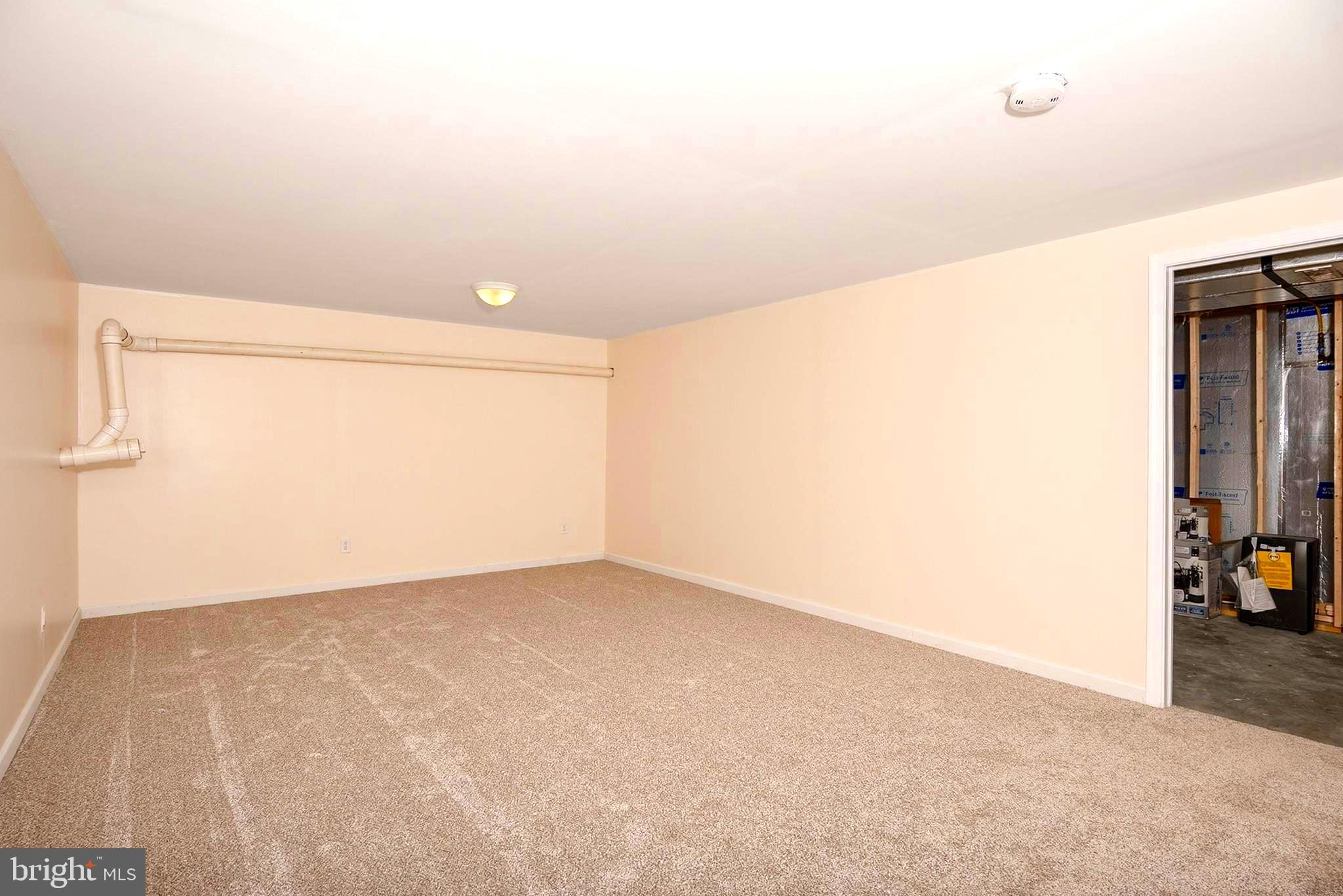 VILLAGE AT KENNEDYVILLE - Residential