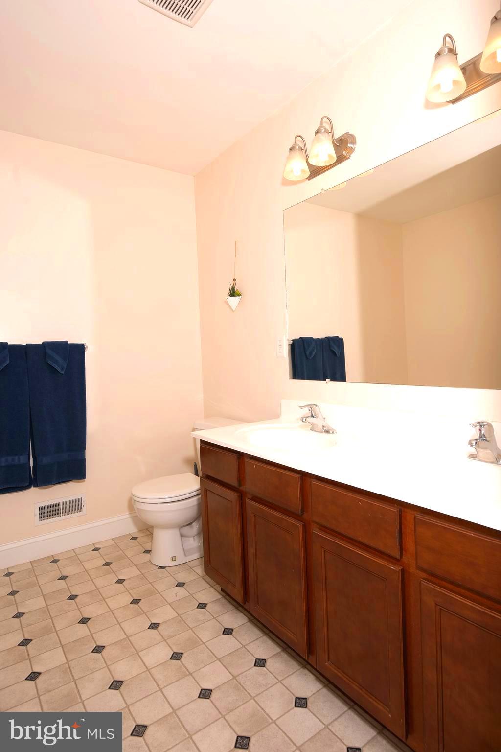 VILLAGE AT KENNEDYVILLE - Residential