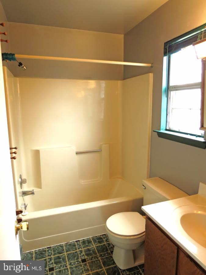 ROLLING RIDGE II - Residential