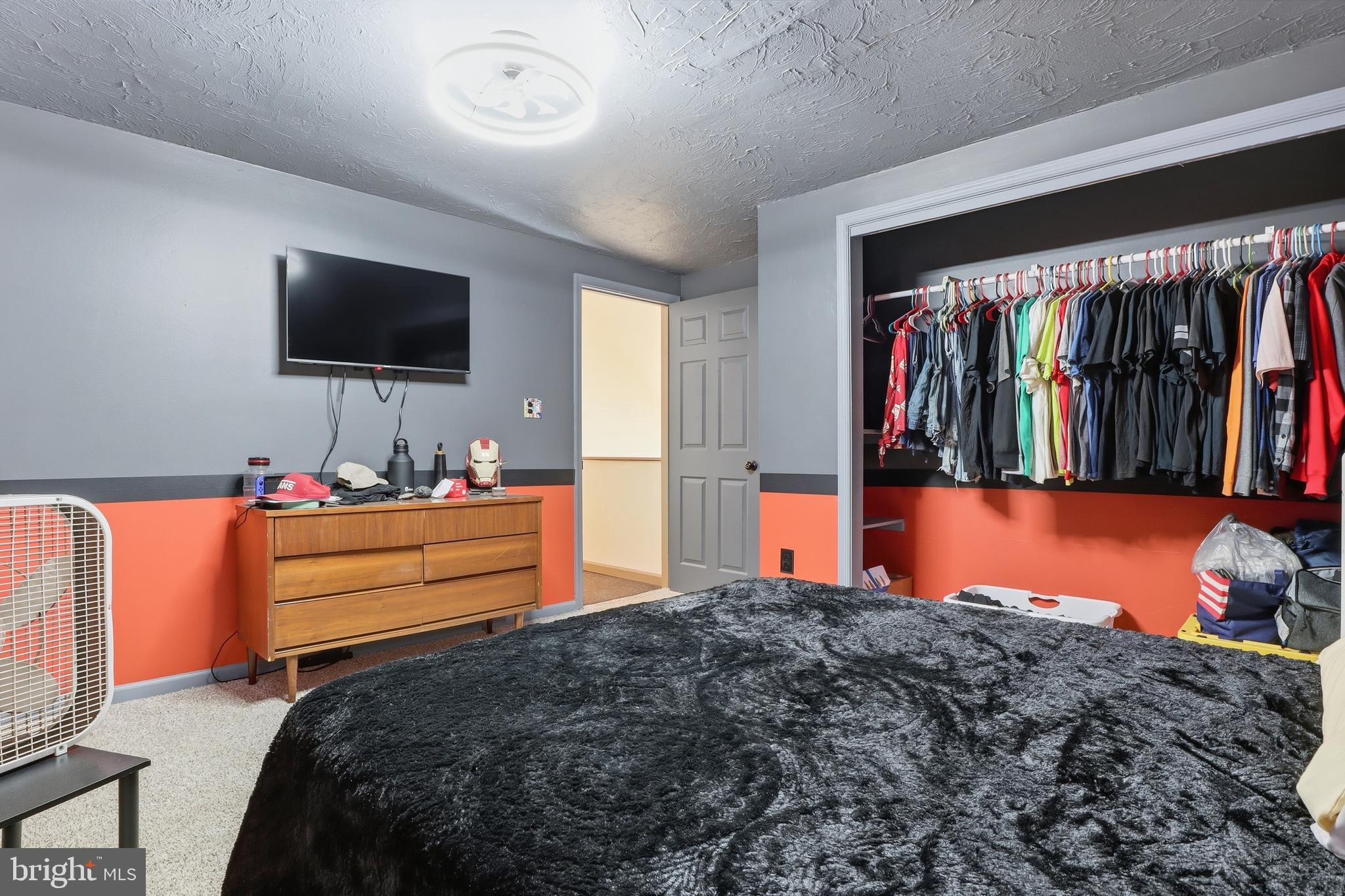 JONESTOWN - Residential