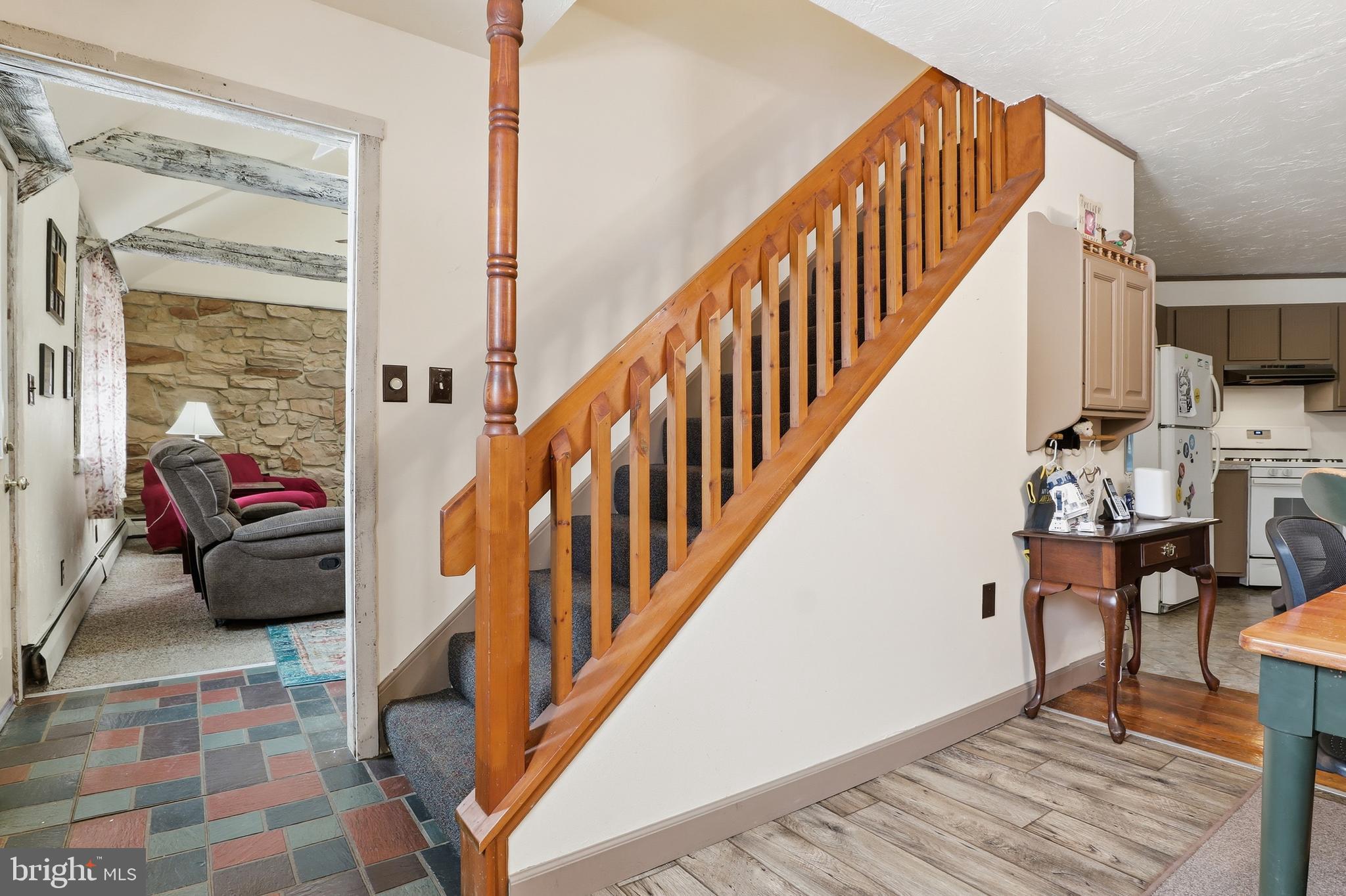 JONESTOWN - Residential