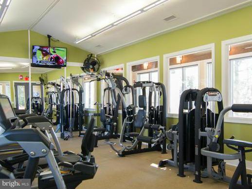 CREEKSIDE VILLAGE - Residential