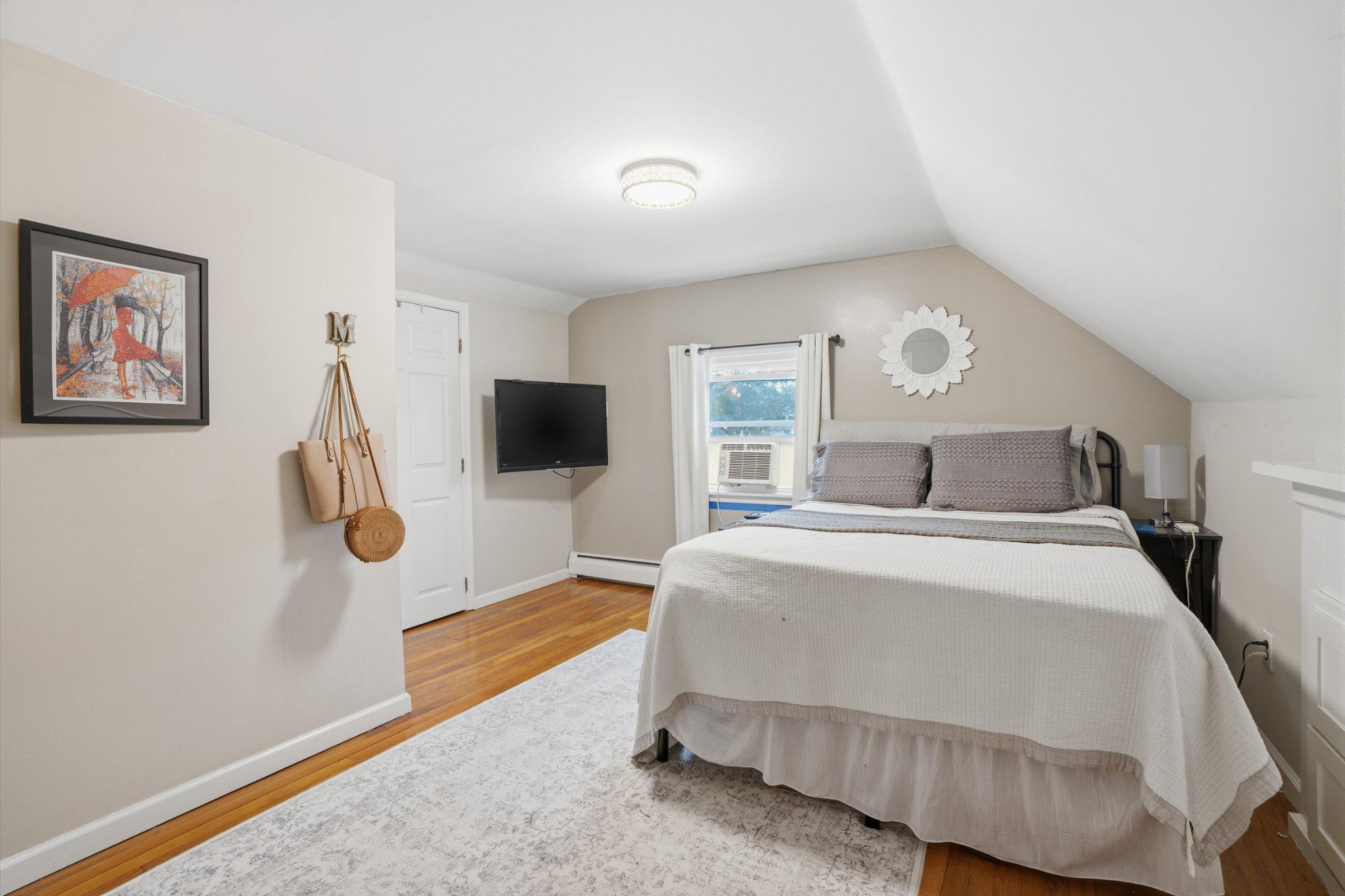 INDIAN CREEK - Residential