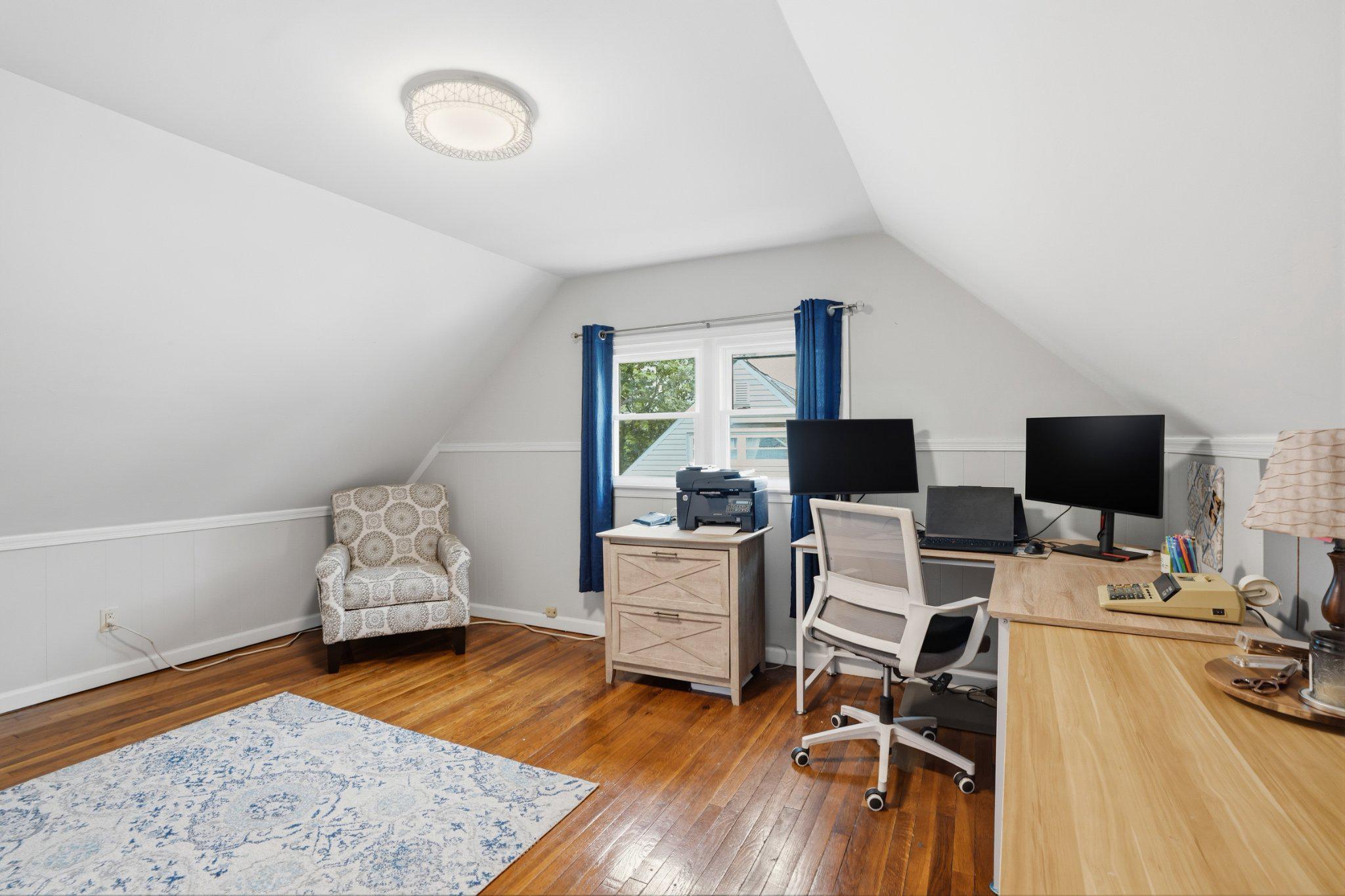 INDIAN CREEK - Residential