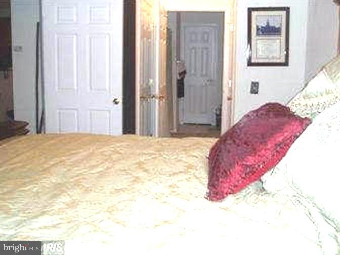 BOWIE TOWERS - Residential Lease