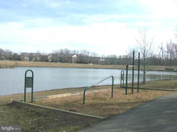 BOWIE TOWERS - Residential Lease