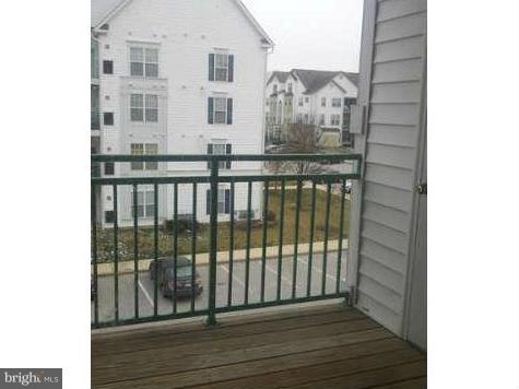 BOWIE TOWERS - Residential Lease