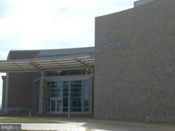 BOWIE TOWERS - Residential Lease