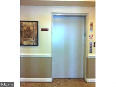 BOWIE TOWERS - Residential Lease