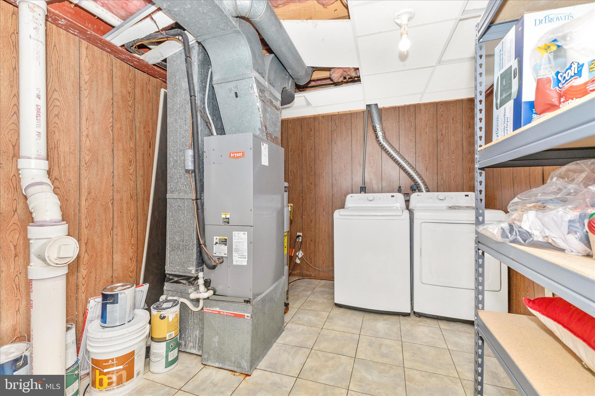 WATERSIDE - Residential